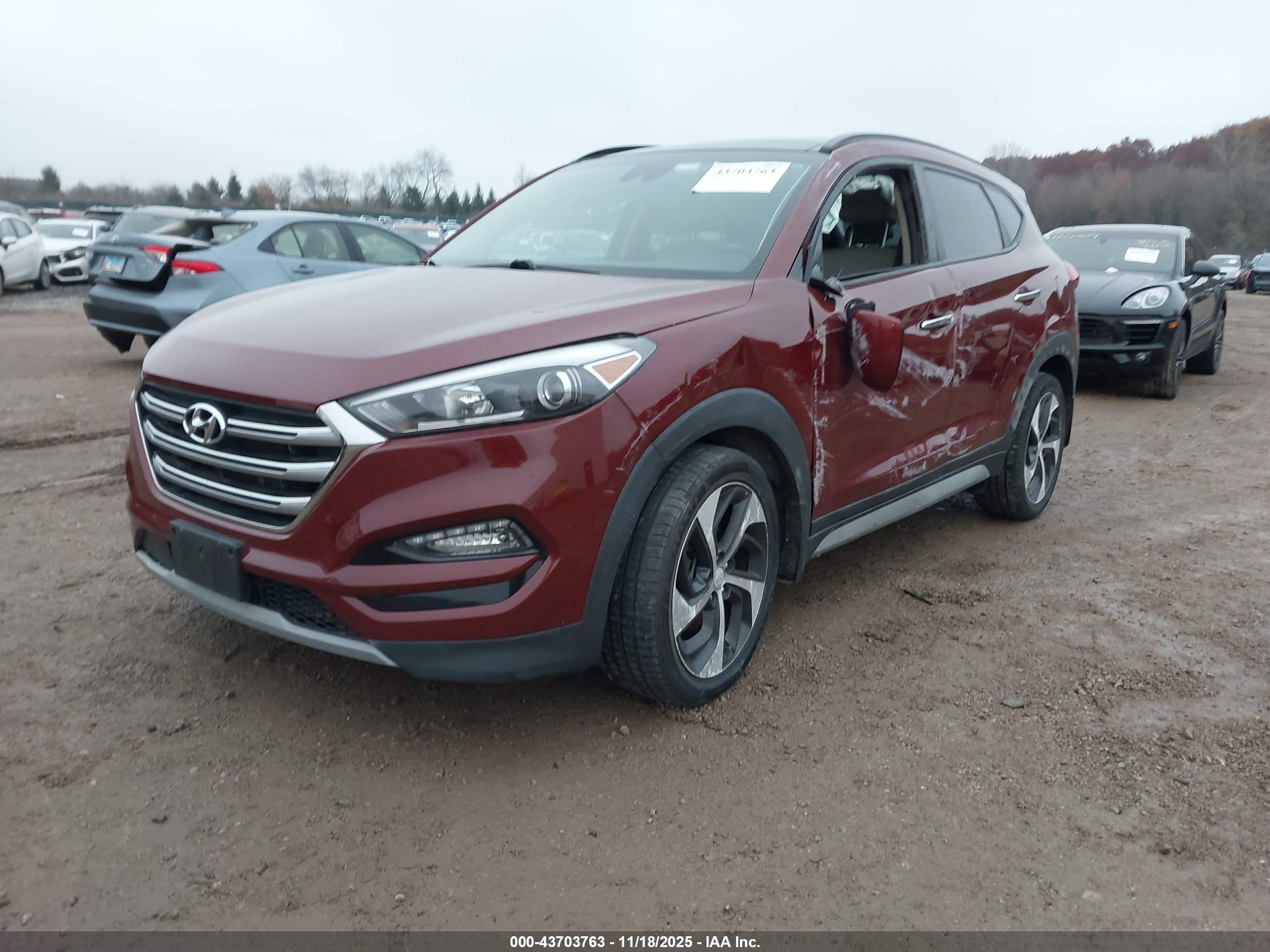 HYUNDAI TUCSON image 2