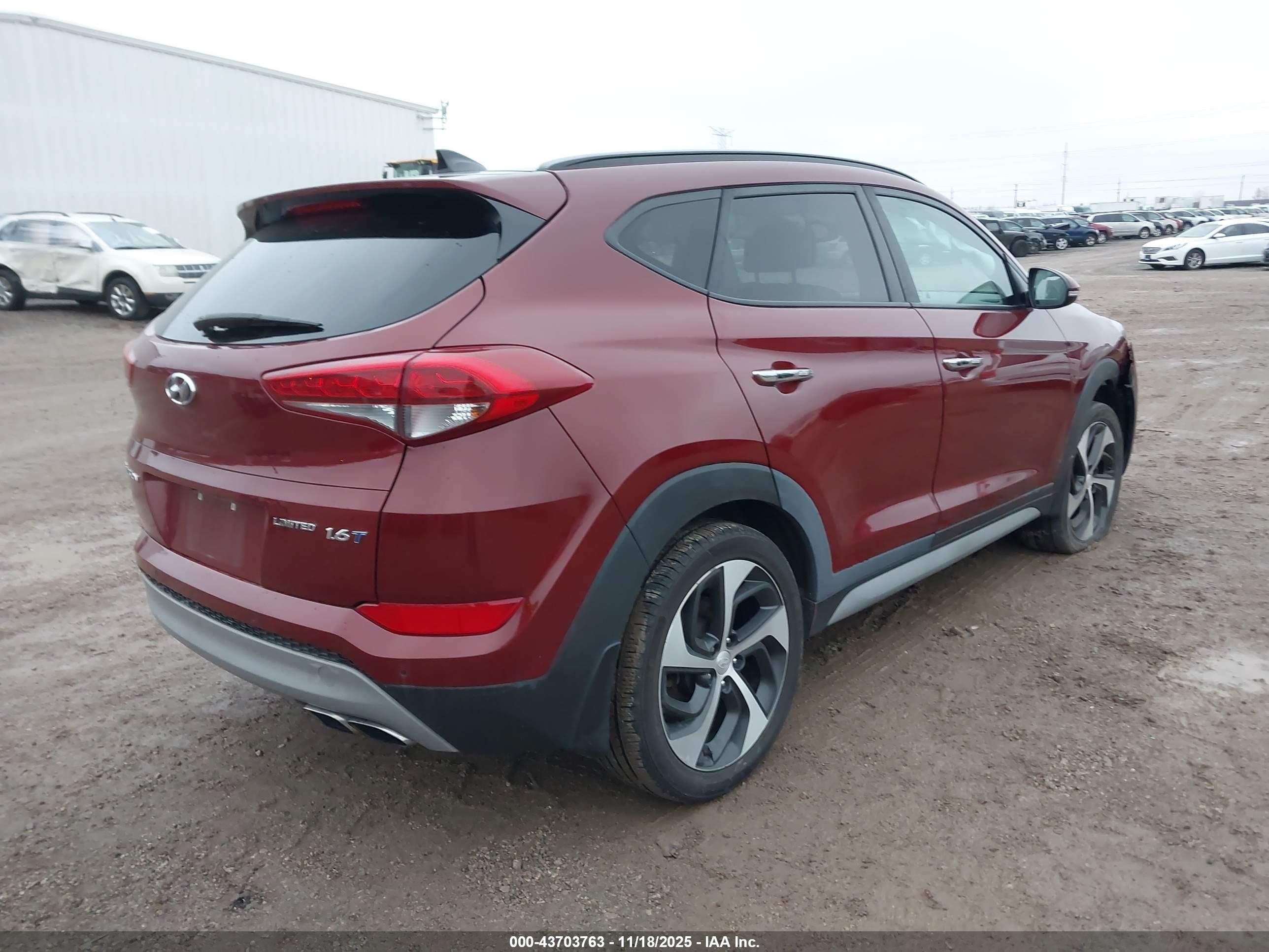 HYUNDAI TUCSON image 4