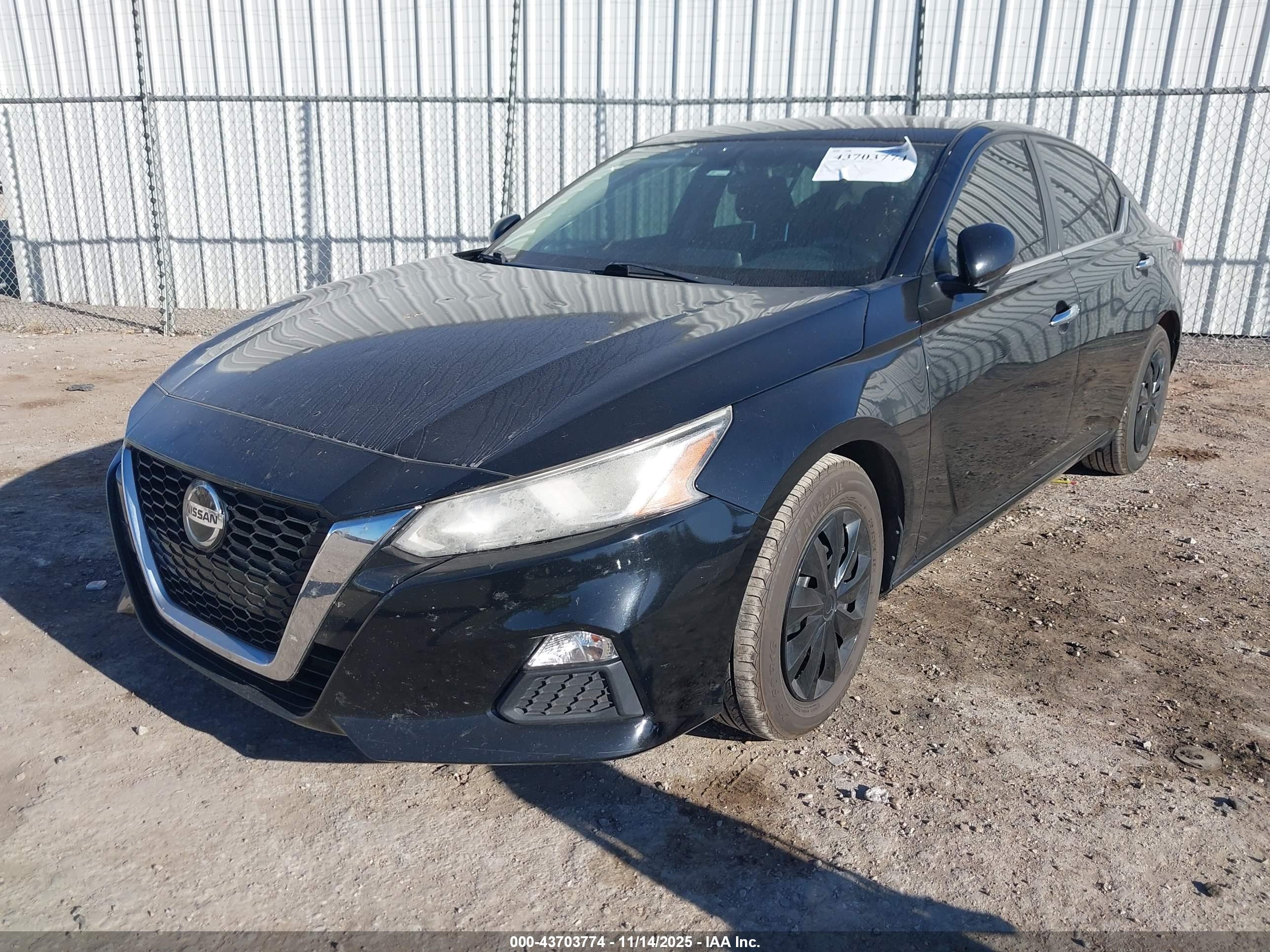 NISSAN ALTIMA image 2