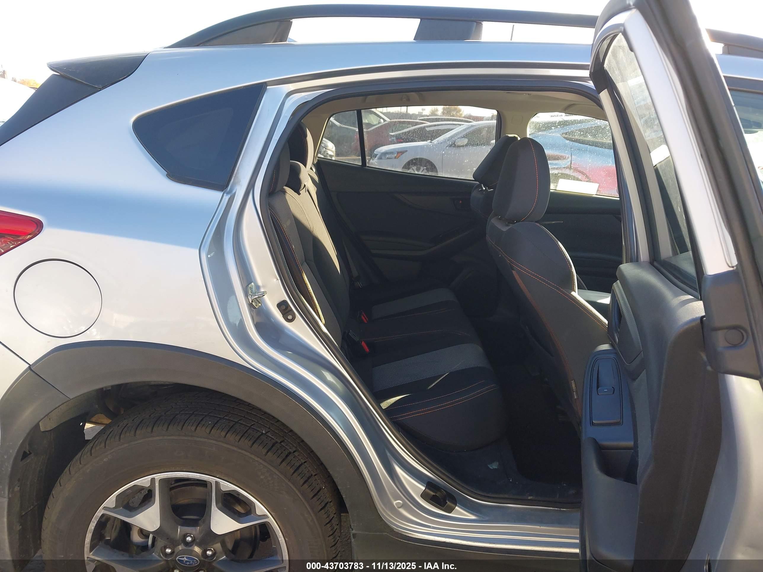 SUBARU CROSSTREK image 8