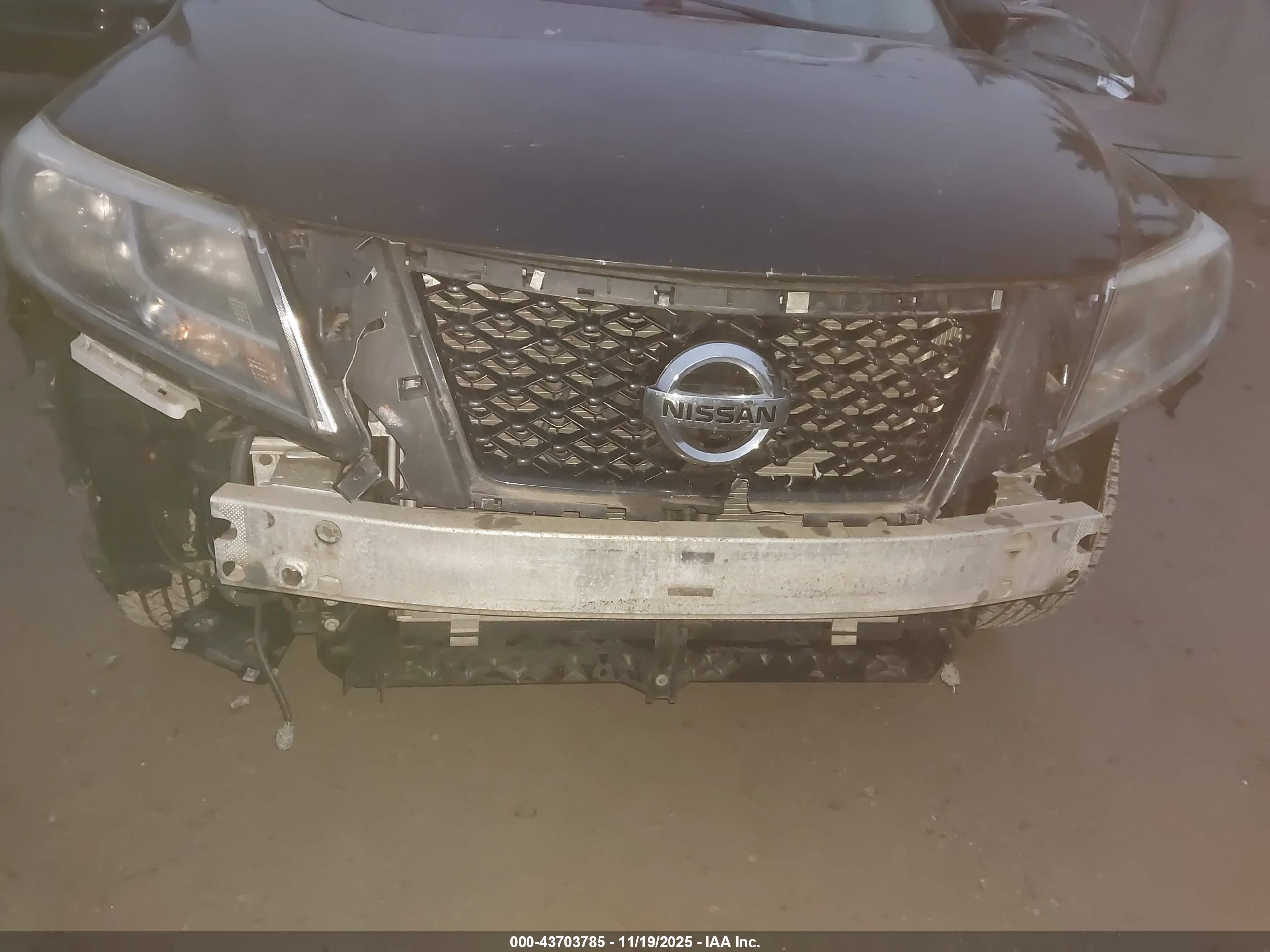 NISSAN PATHFINDER image 6