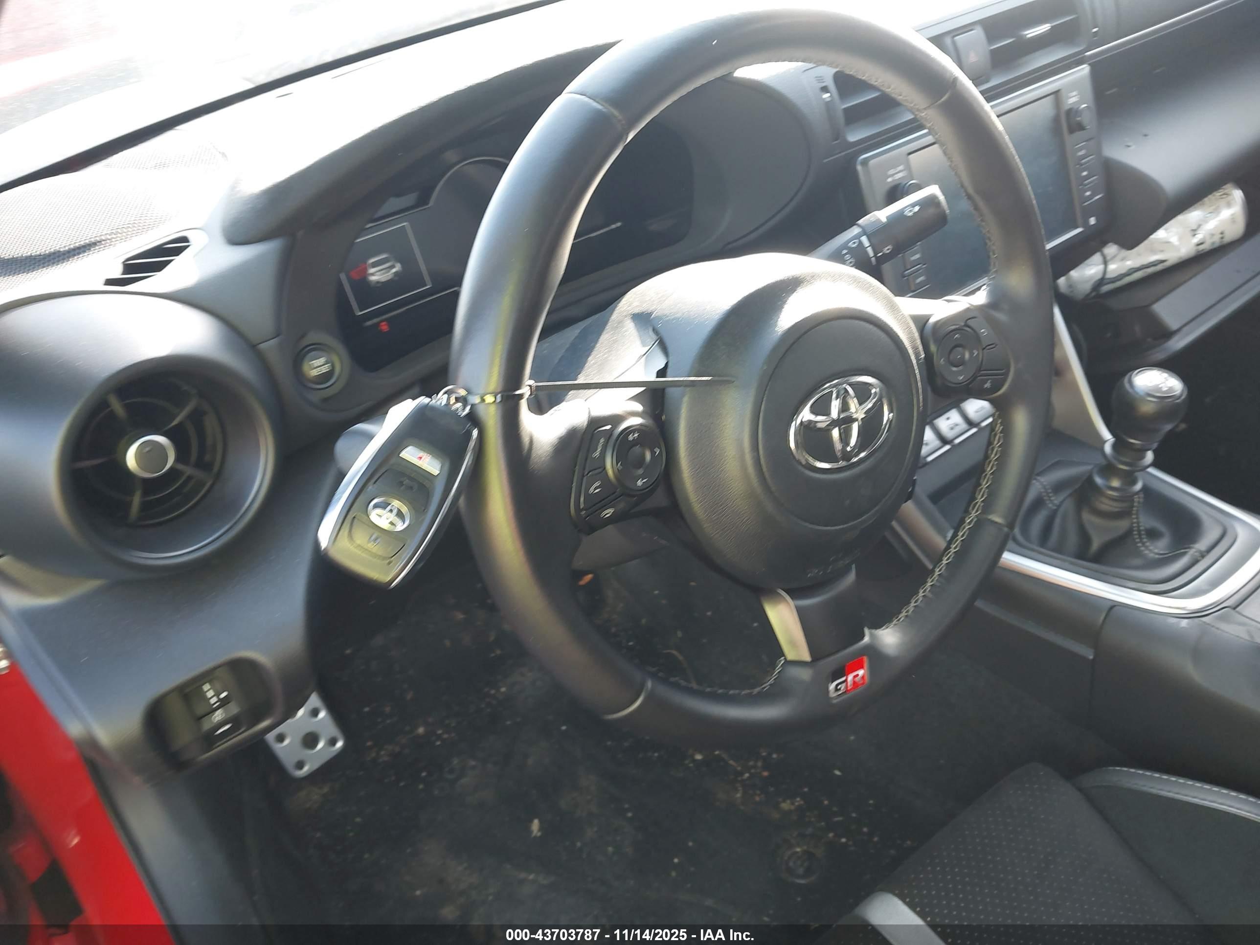 TOYOTA GR86 image 11