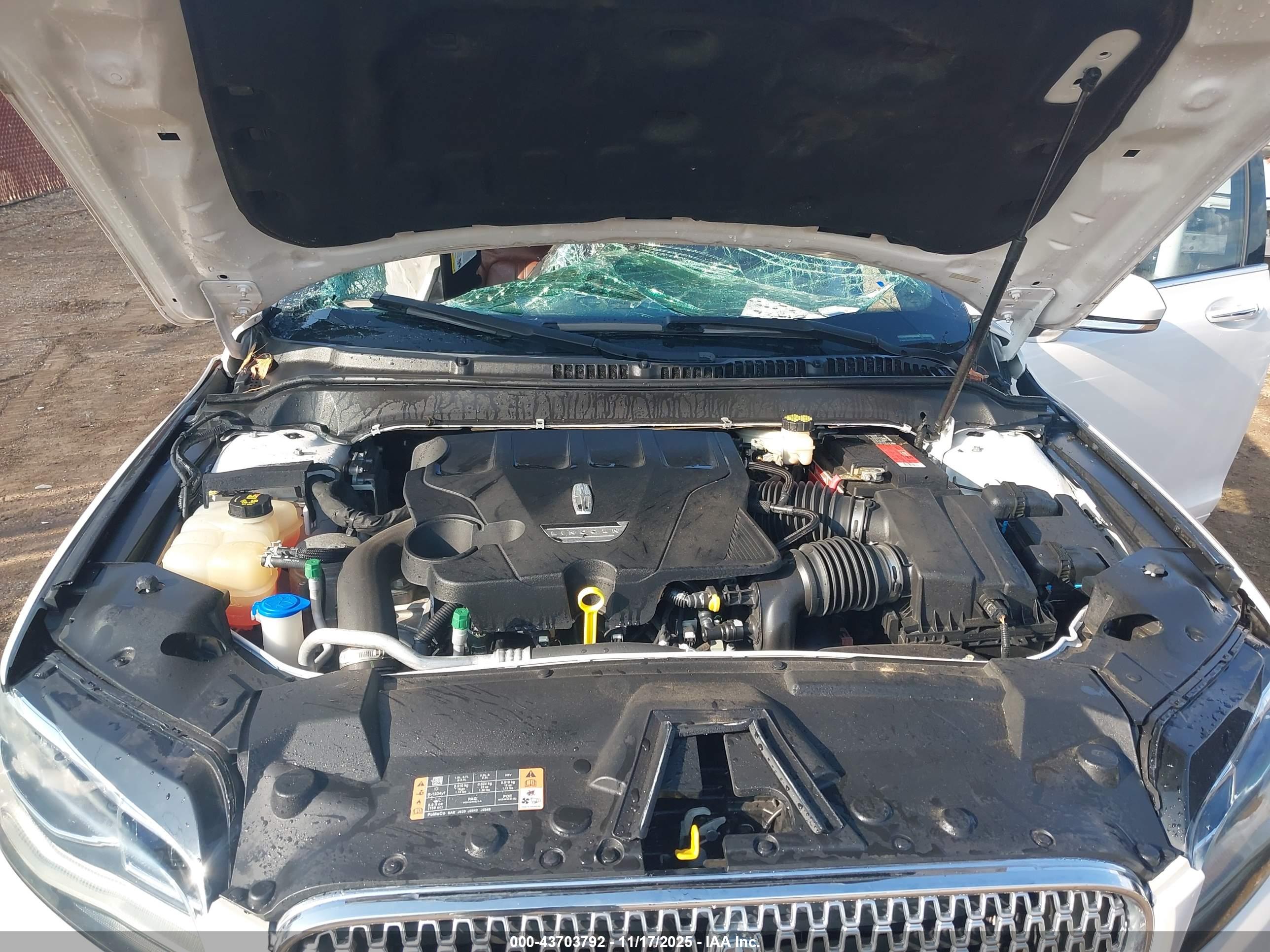 LINCOLN MKZ image 10