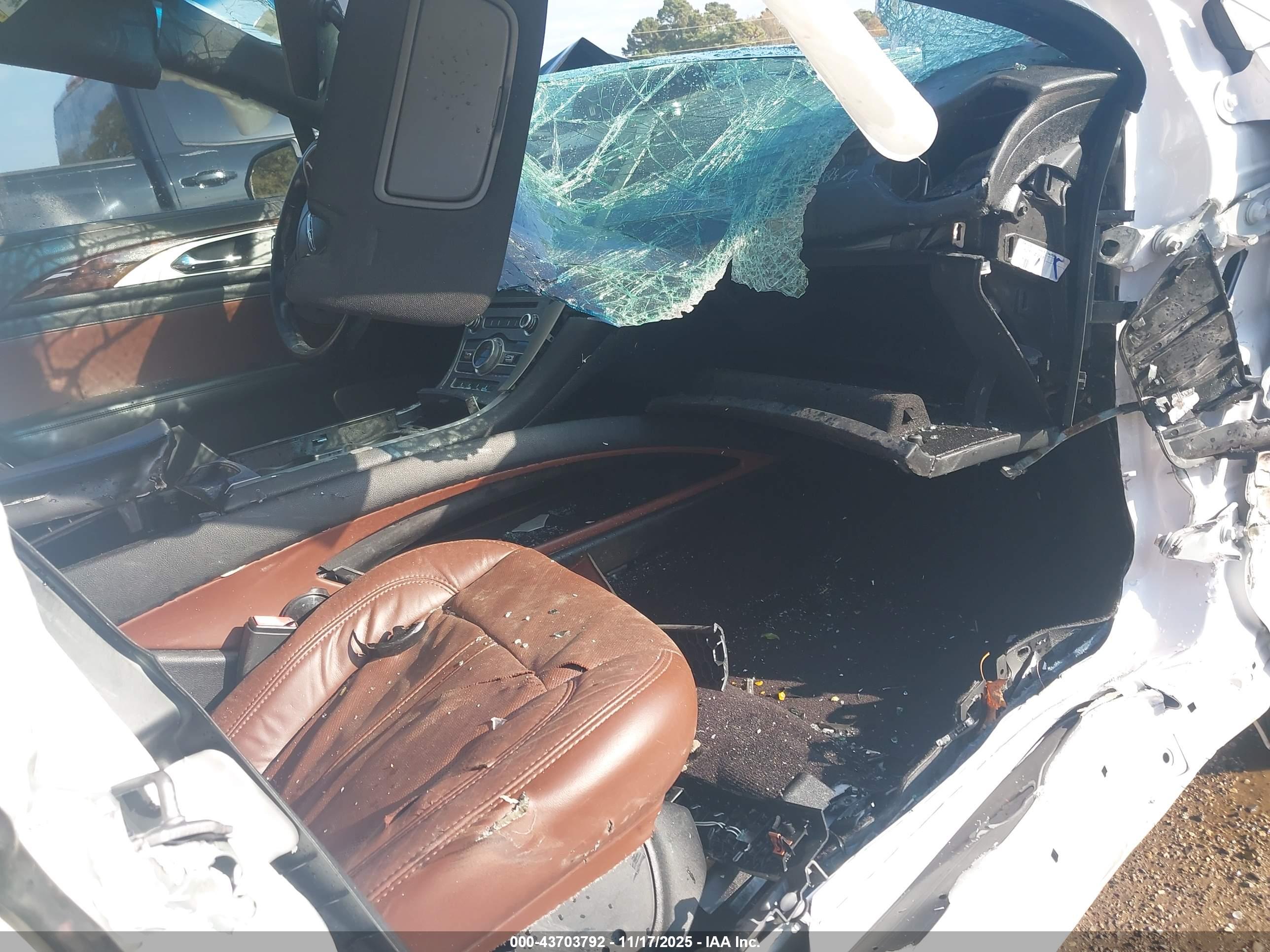 LINCOLN MKZ image 5