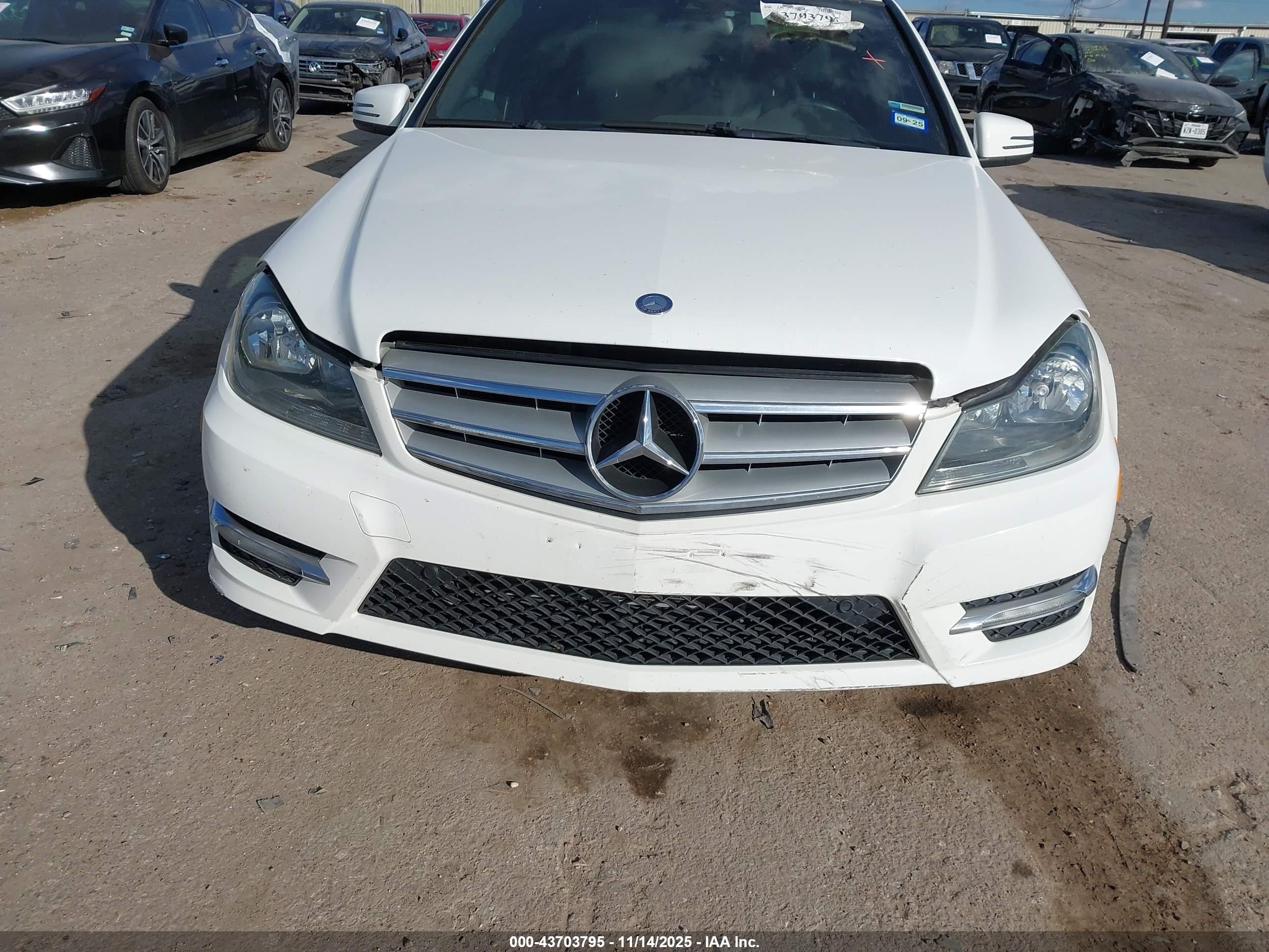 MERCEDES-BENZ C image 6