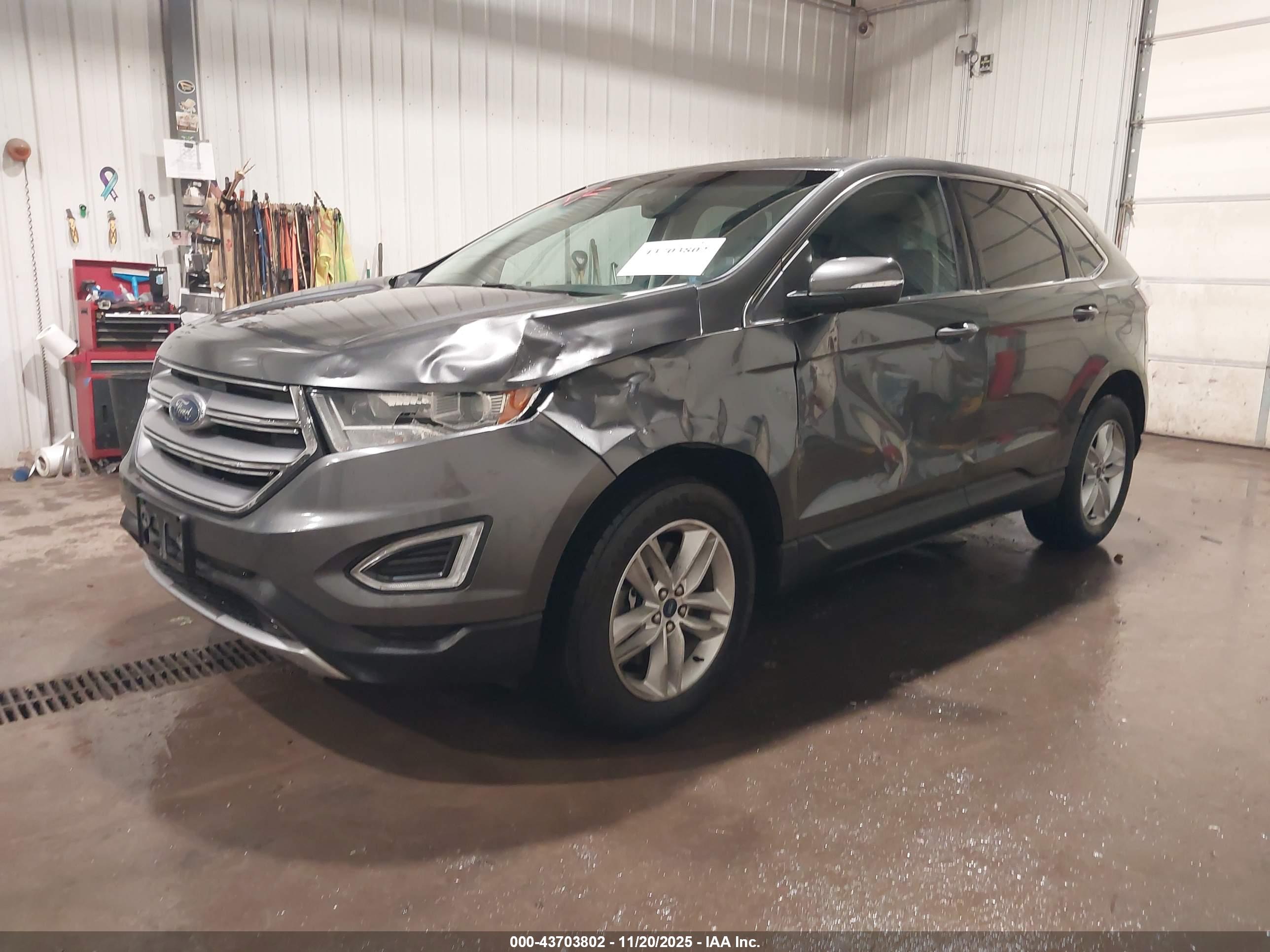 FORD EDGE image 2