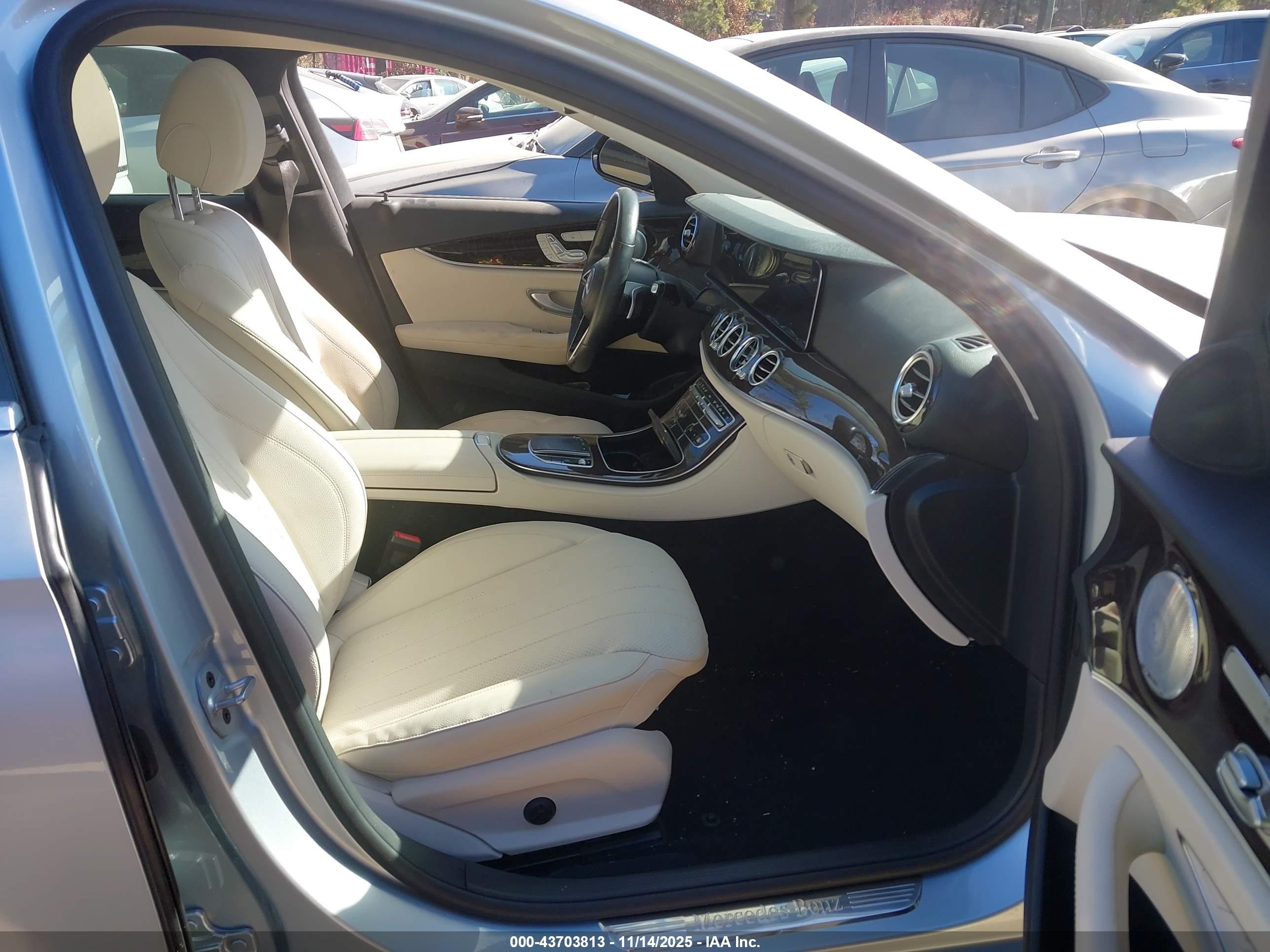 MERCEDES-BENZ E image 5