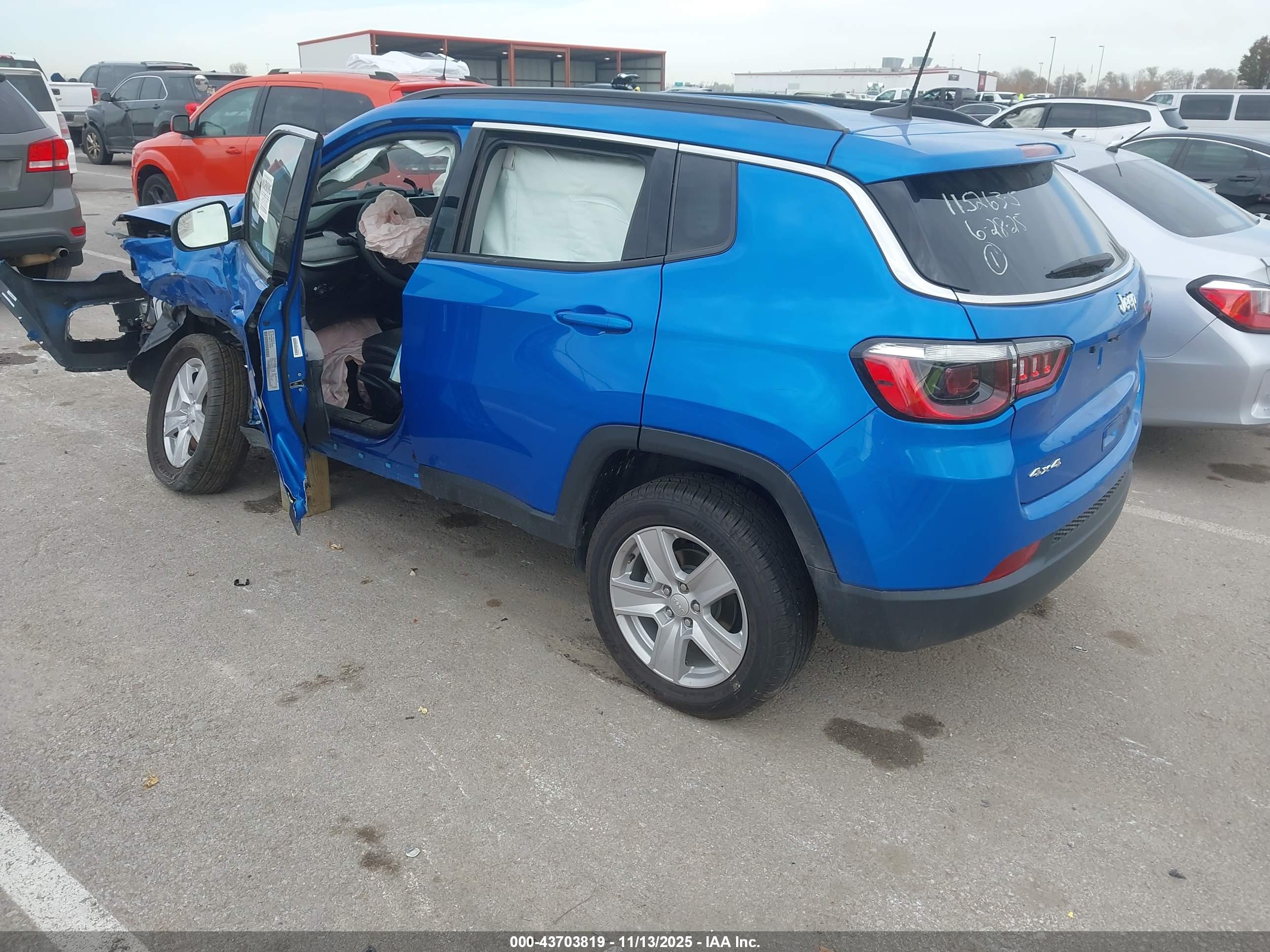 JEEP COMPASS image 3