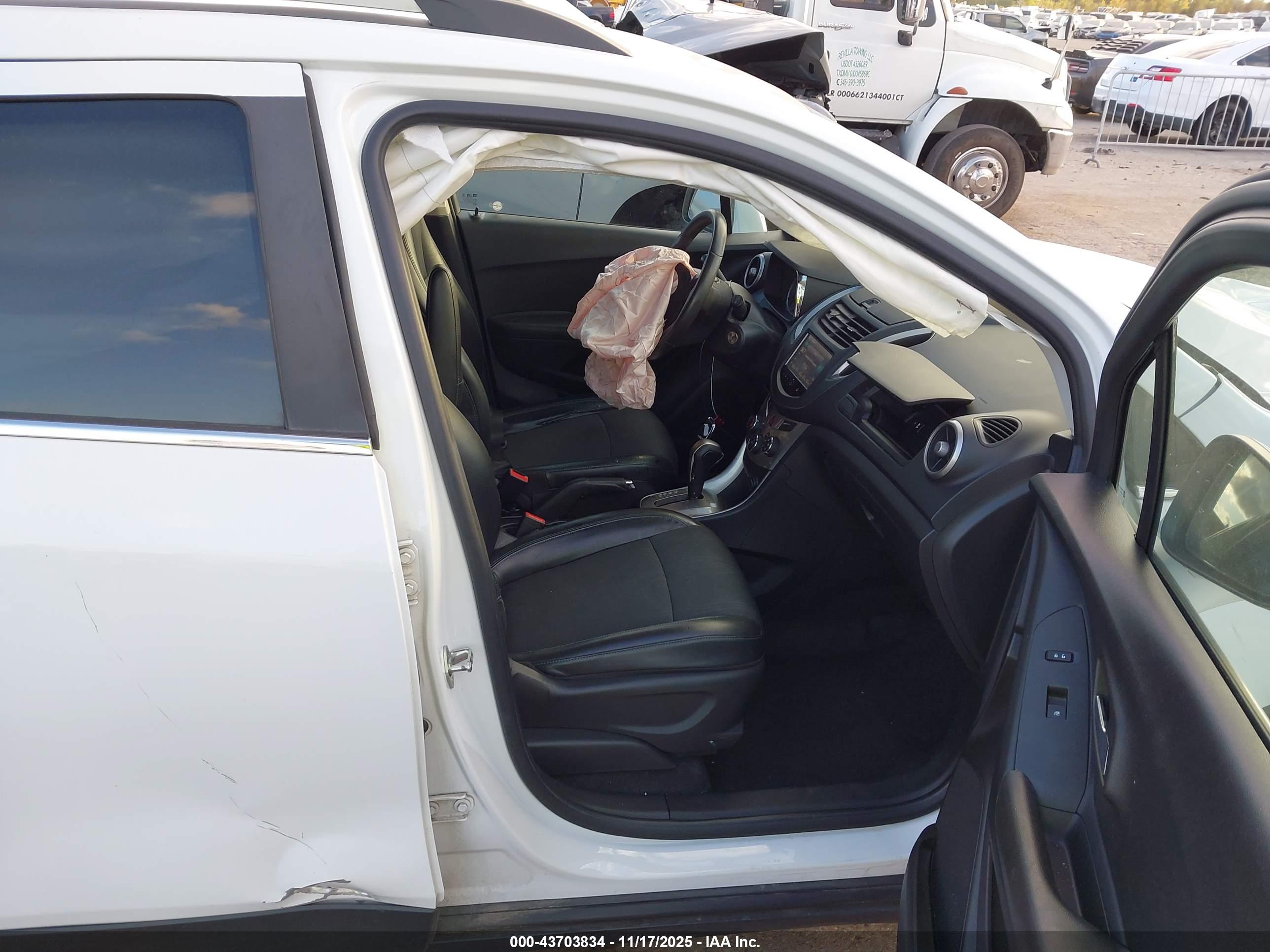CHEVROLET TRAX image 5