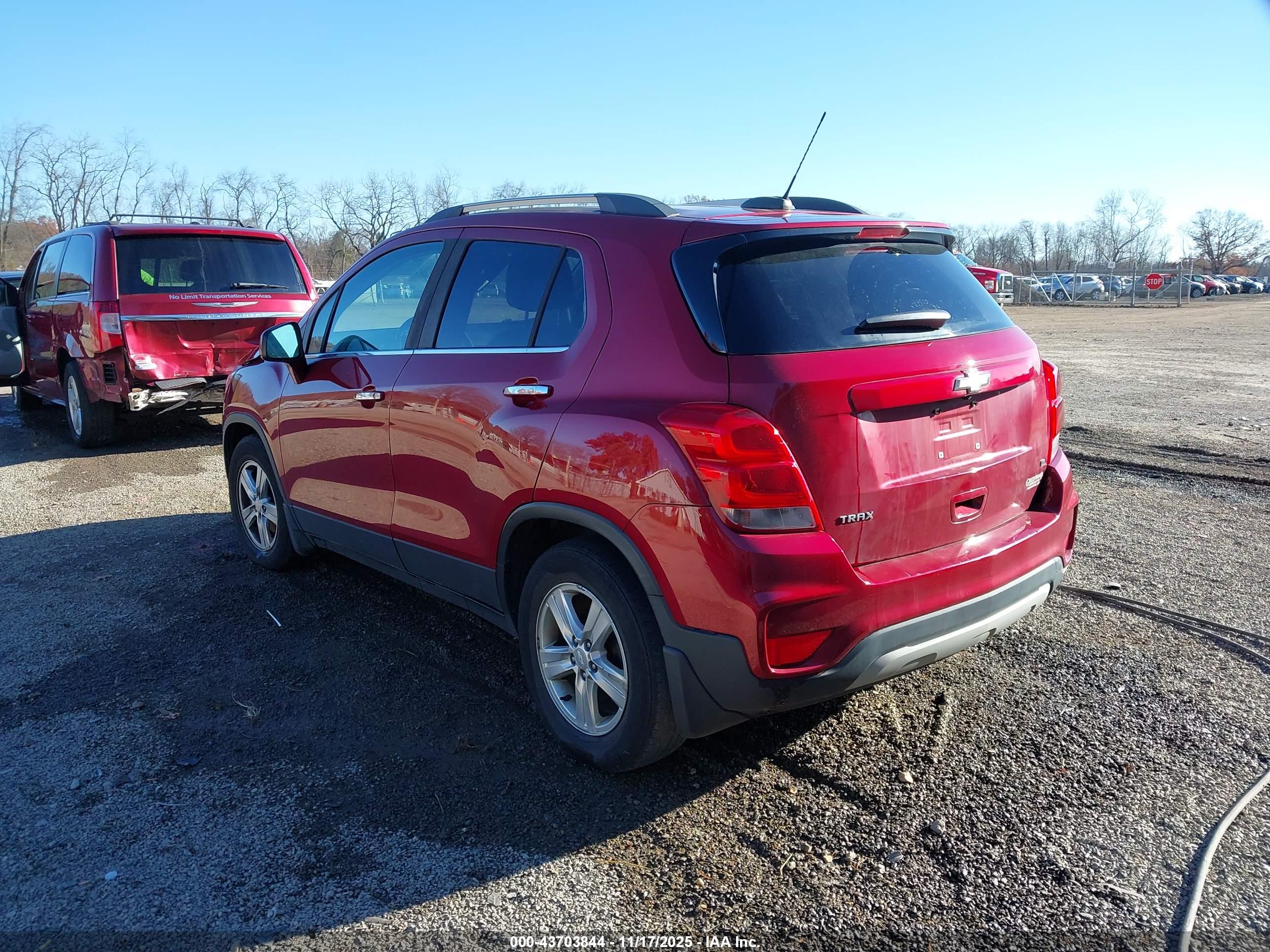 CHEVROLET TRAX image 3