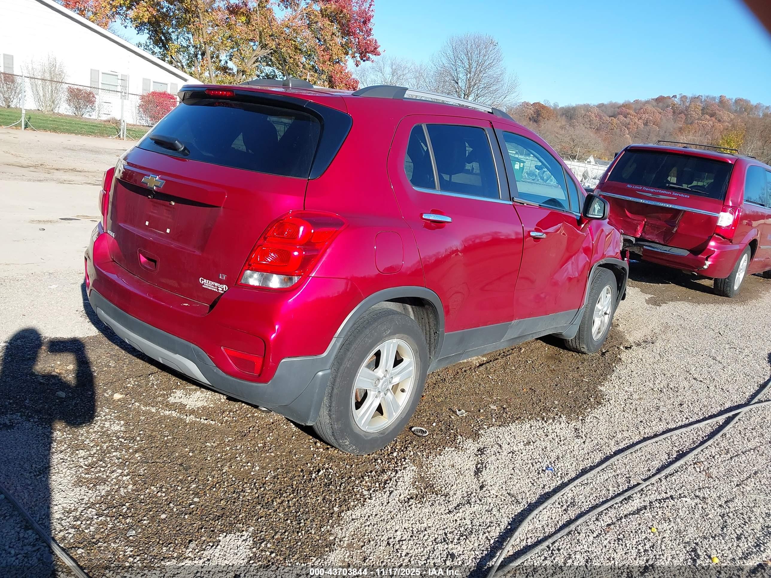 CHEVROLET TRAX image 4