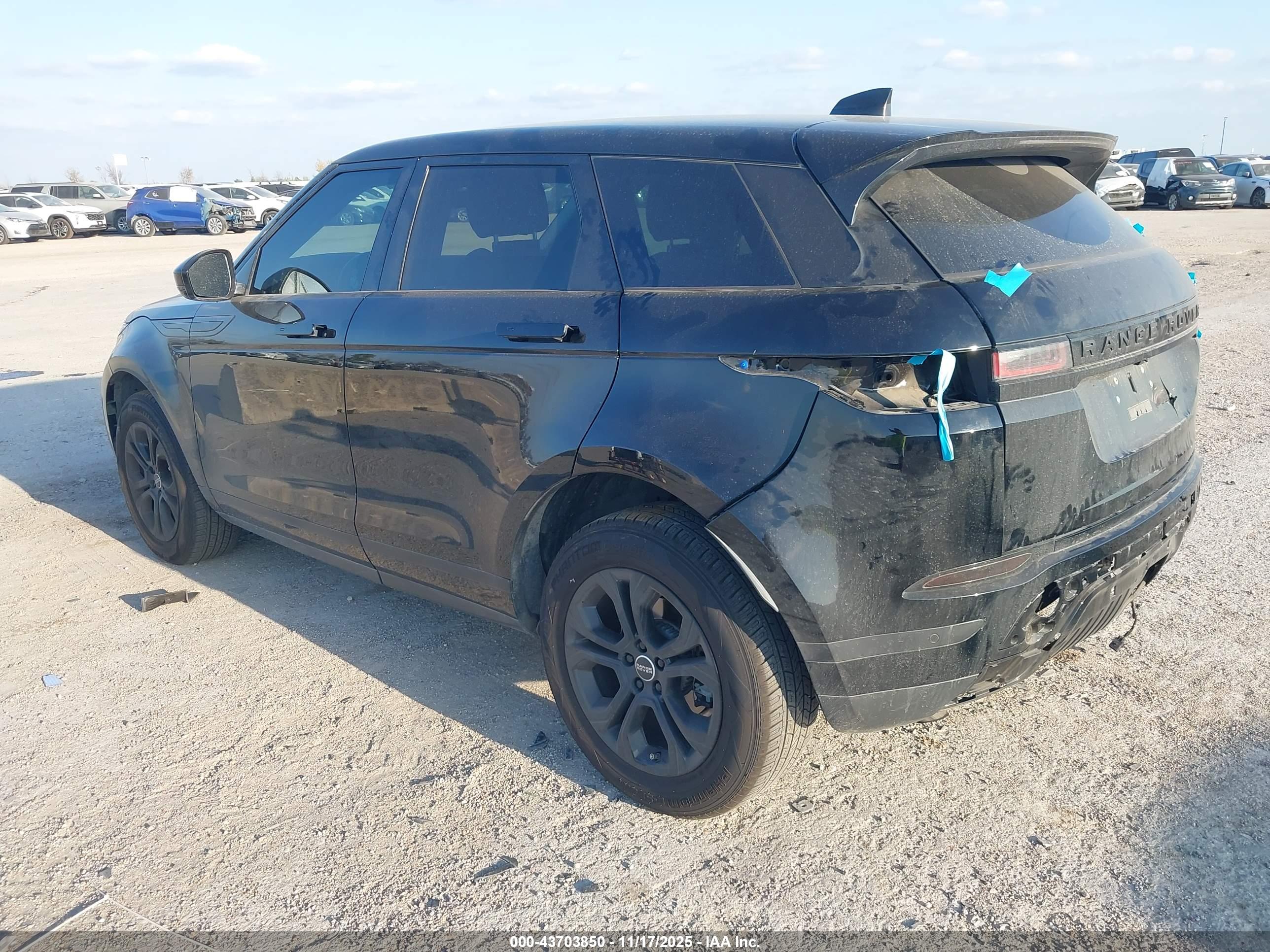 LAND ROVER image 3