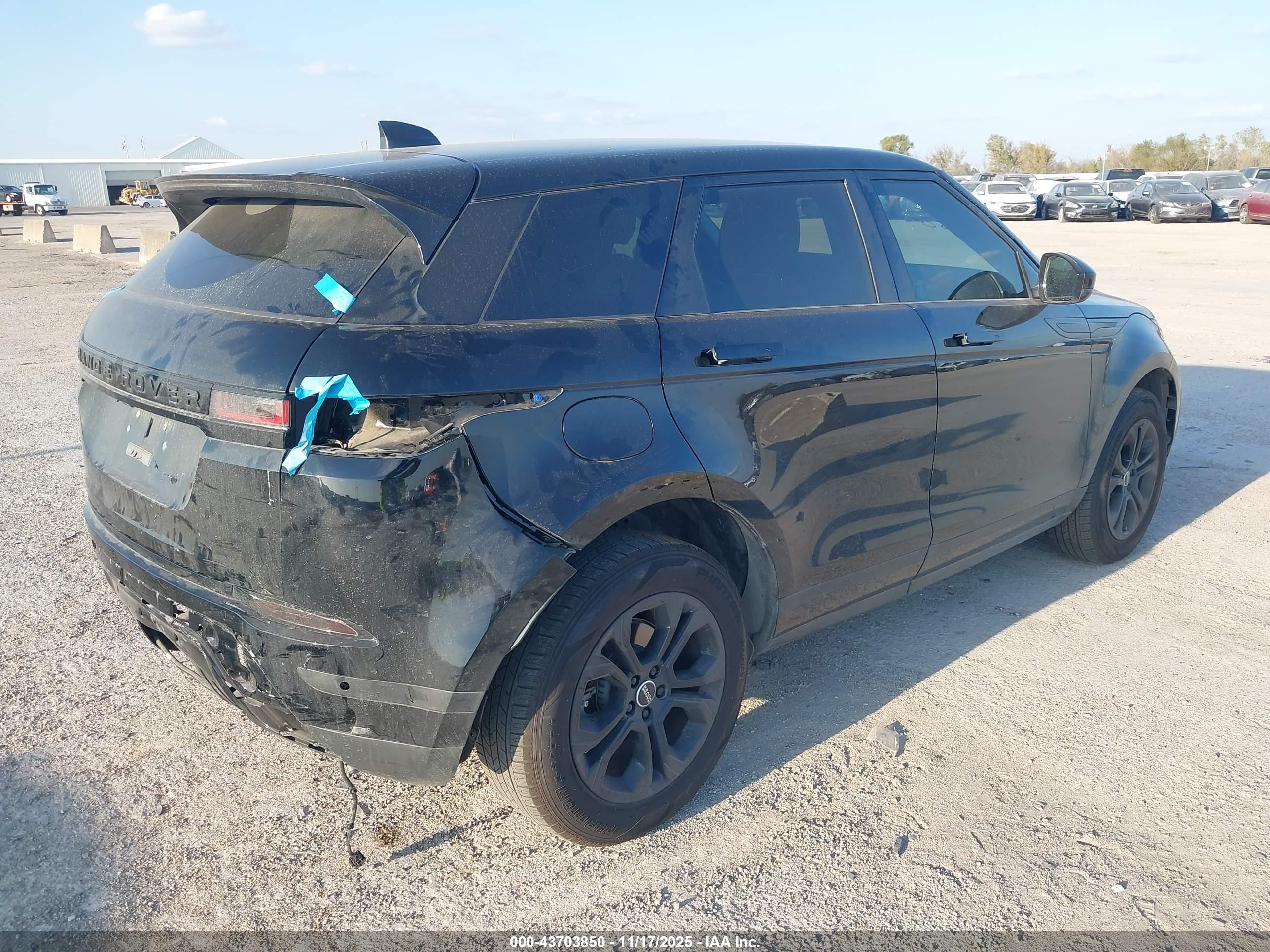 LAND ROVER image 4