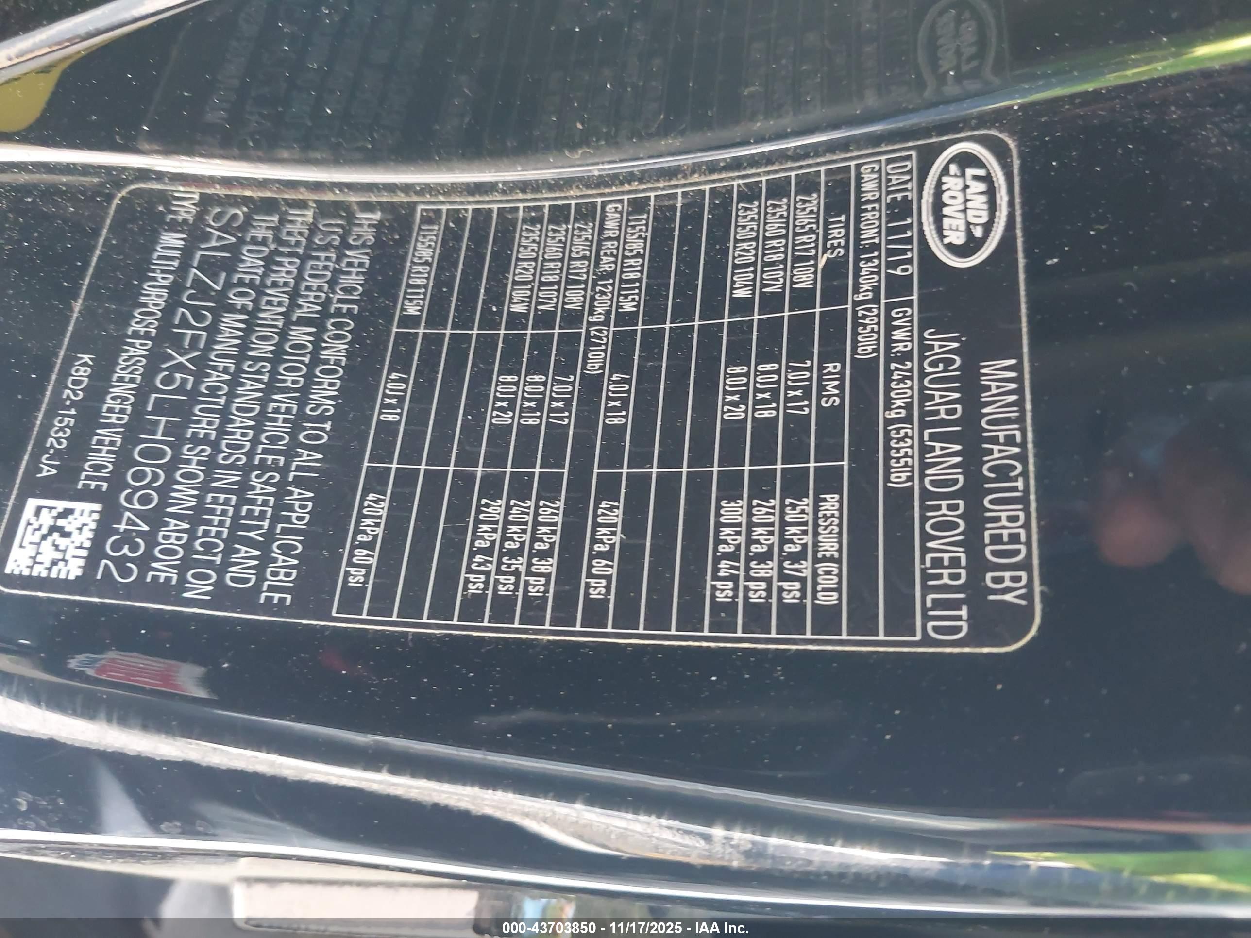 LAND ROVER image 9