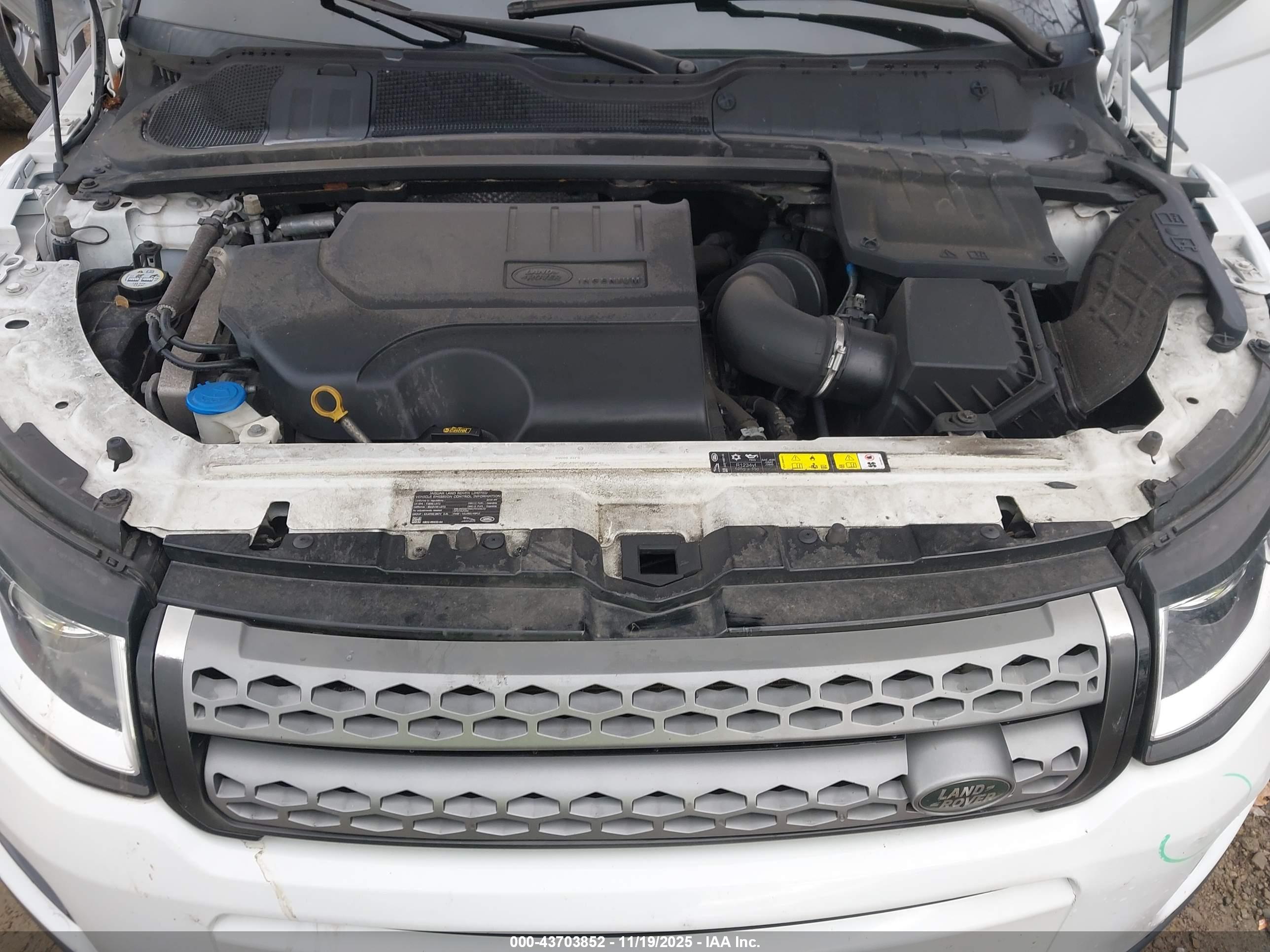 LAND ROVER image 10