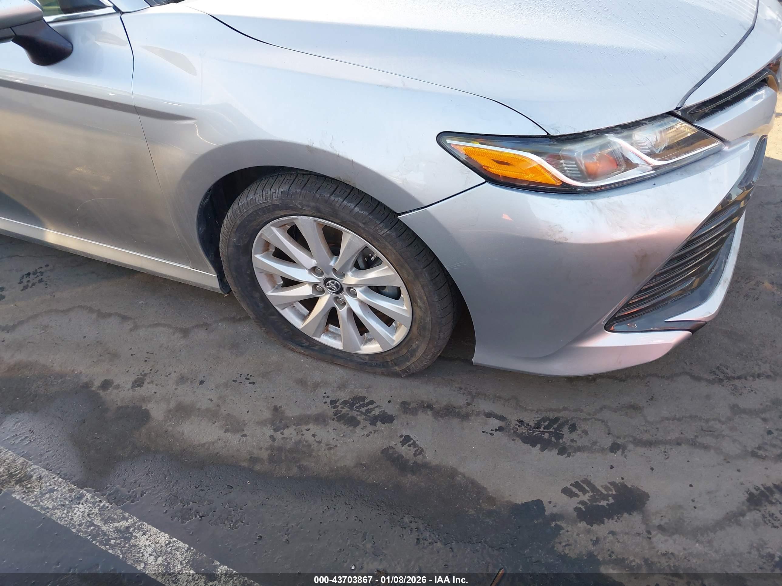 TOYOTA CAMRY image 6