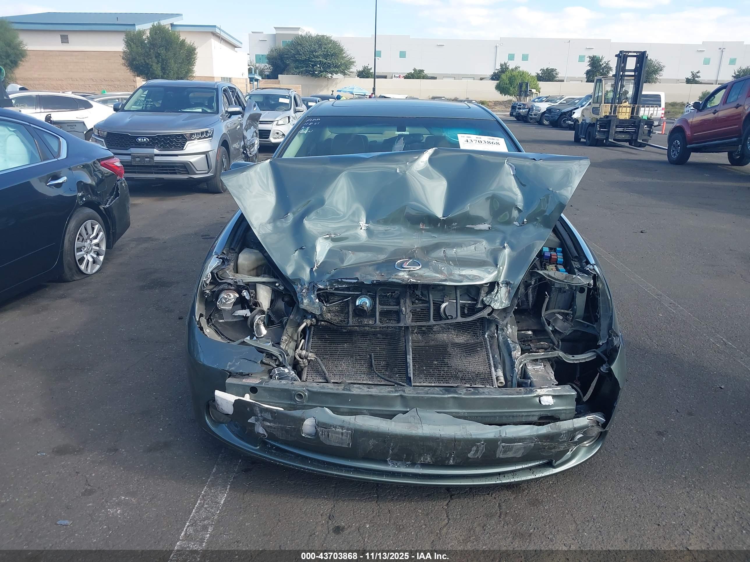 LEXUS ES image 6