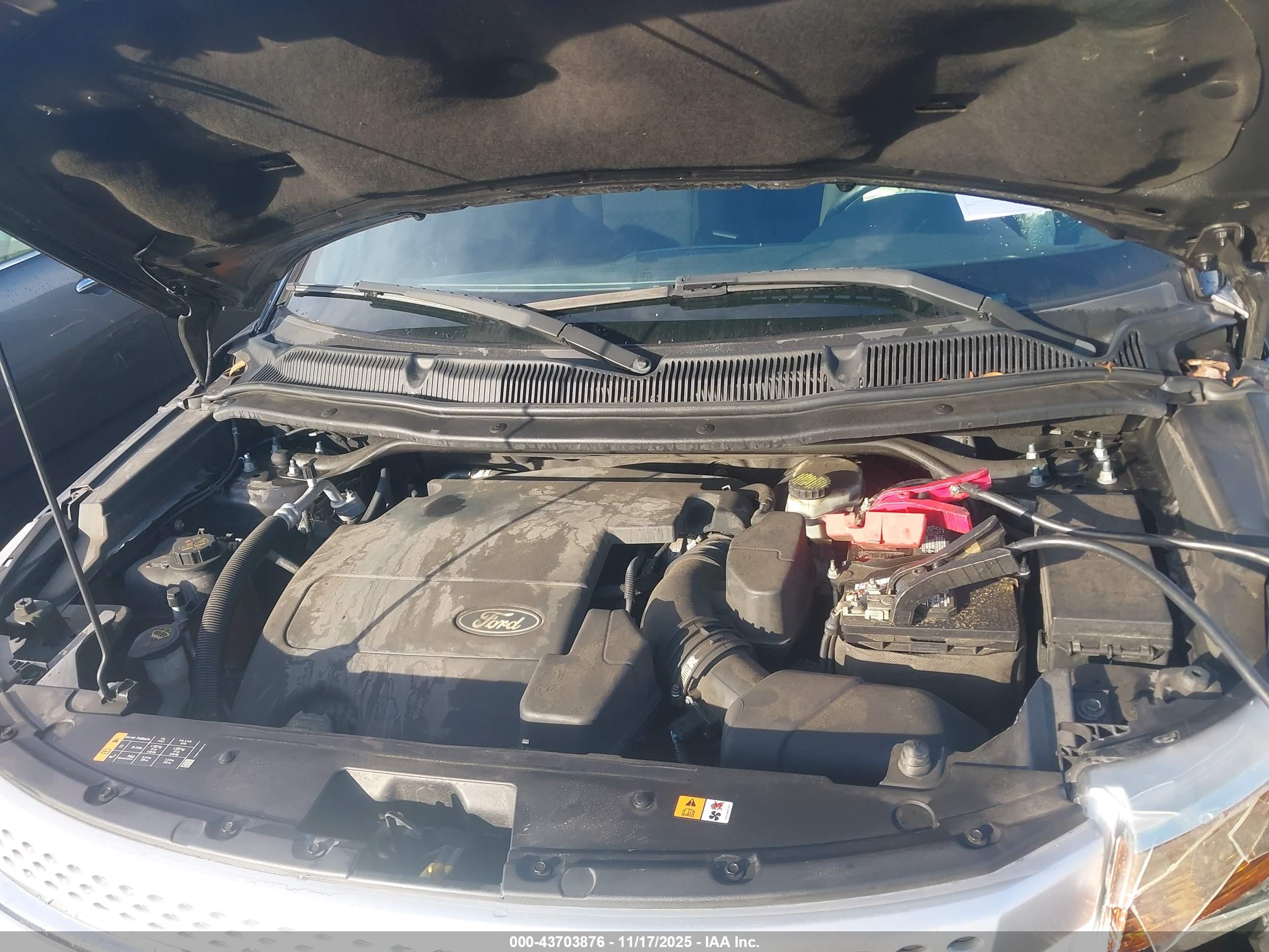 FORD EXPLORER image 10