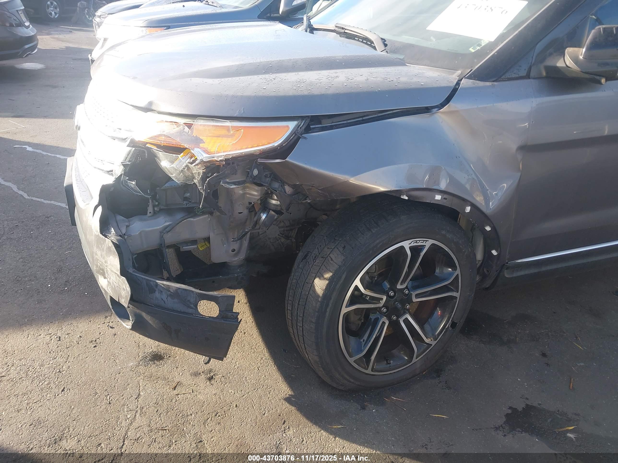 FORD EXPLORER image 6