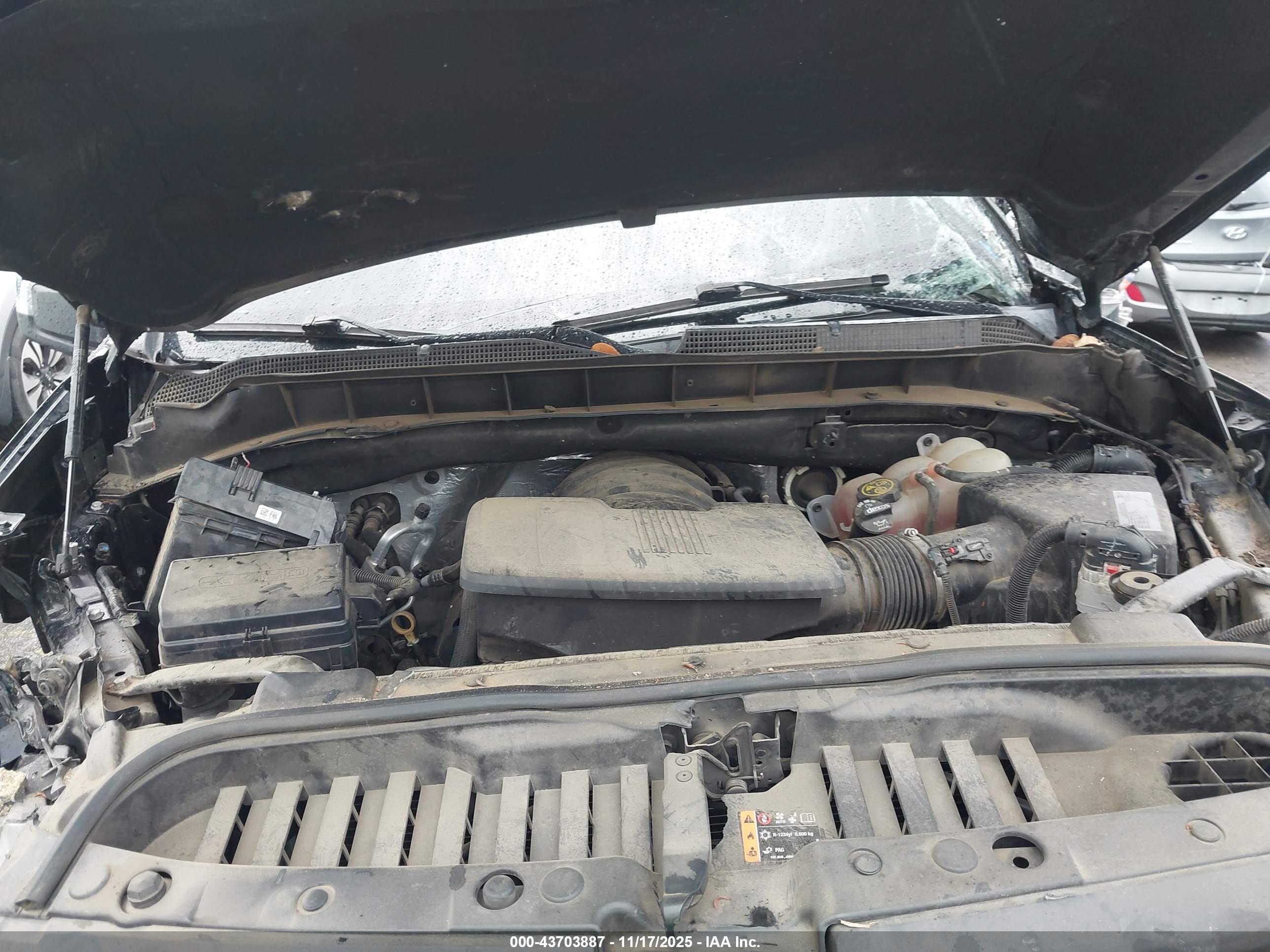 CHEVROLET SILVERADO image 10
