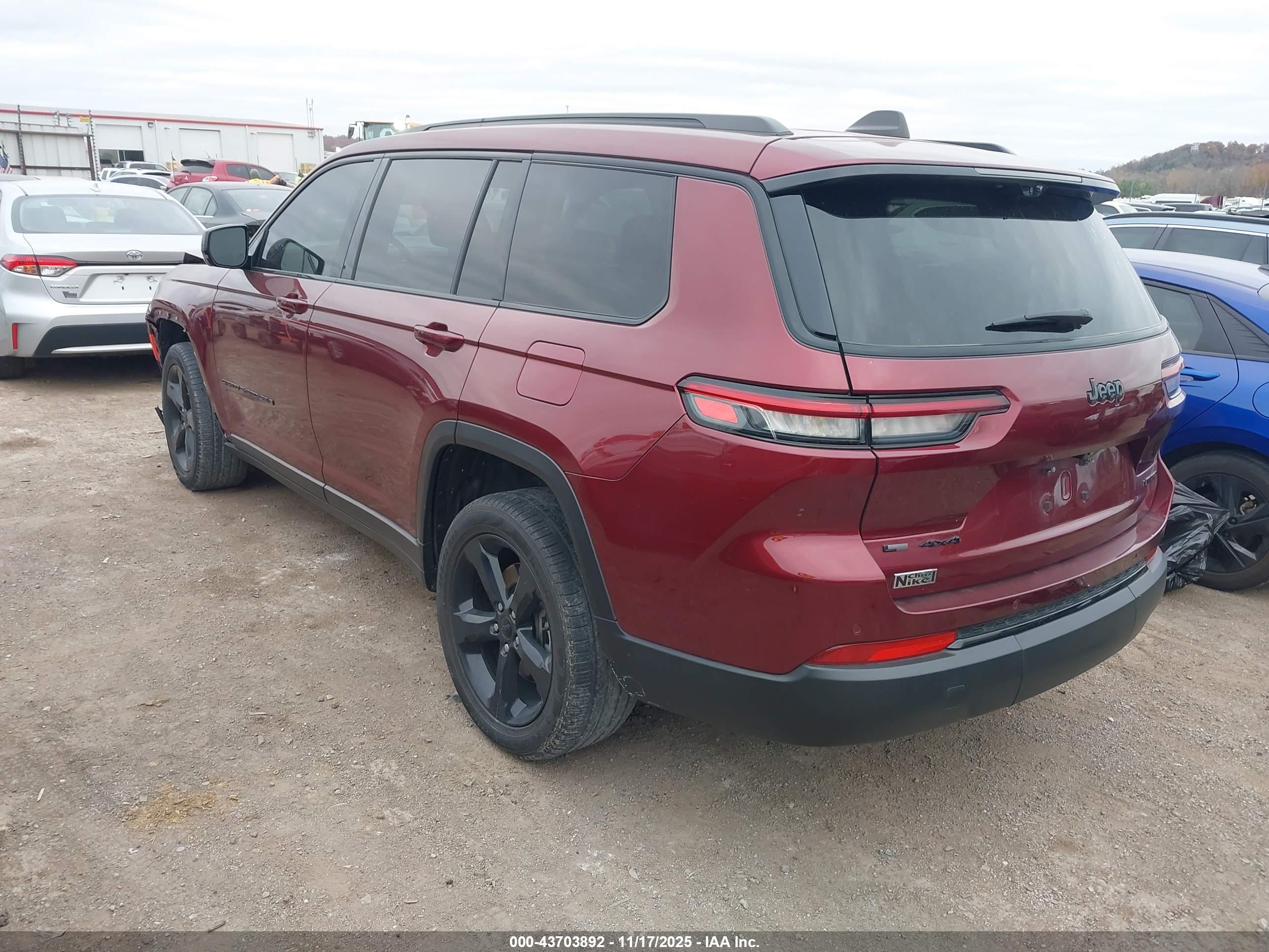 JEEP GRAND image 3