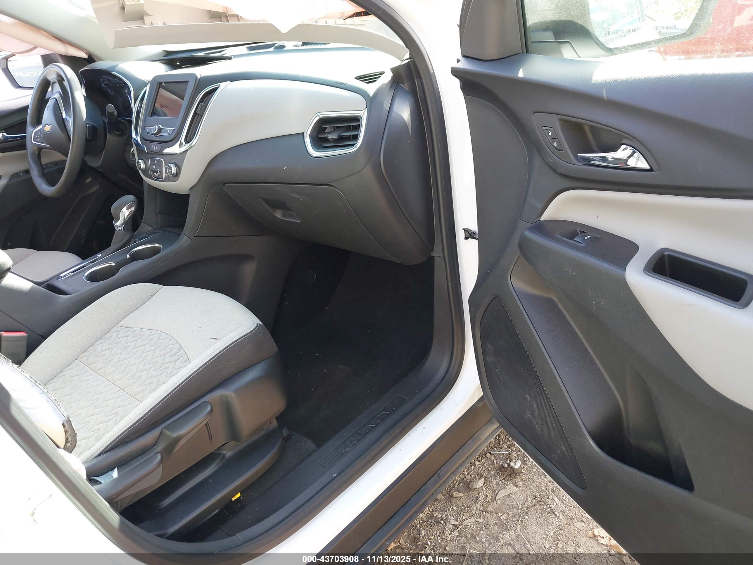 CHEVROLET EQUINOX image 5