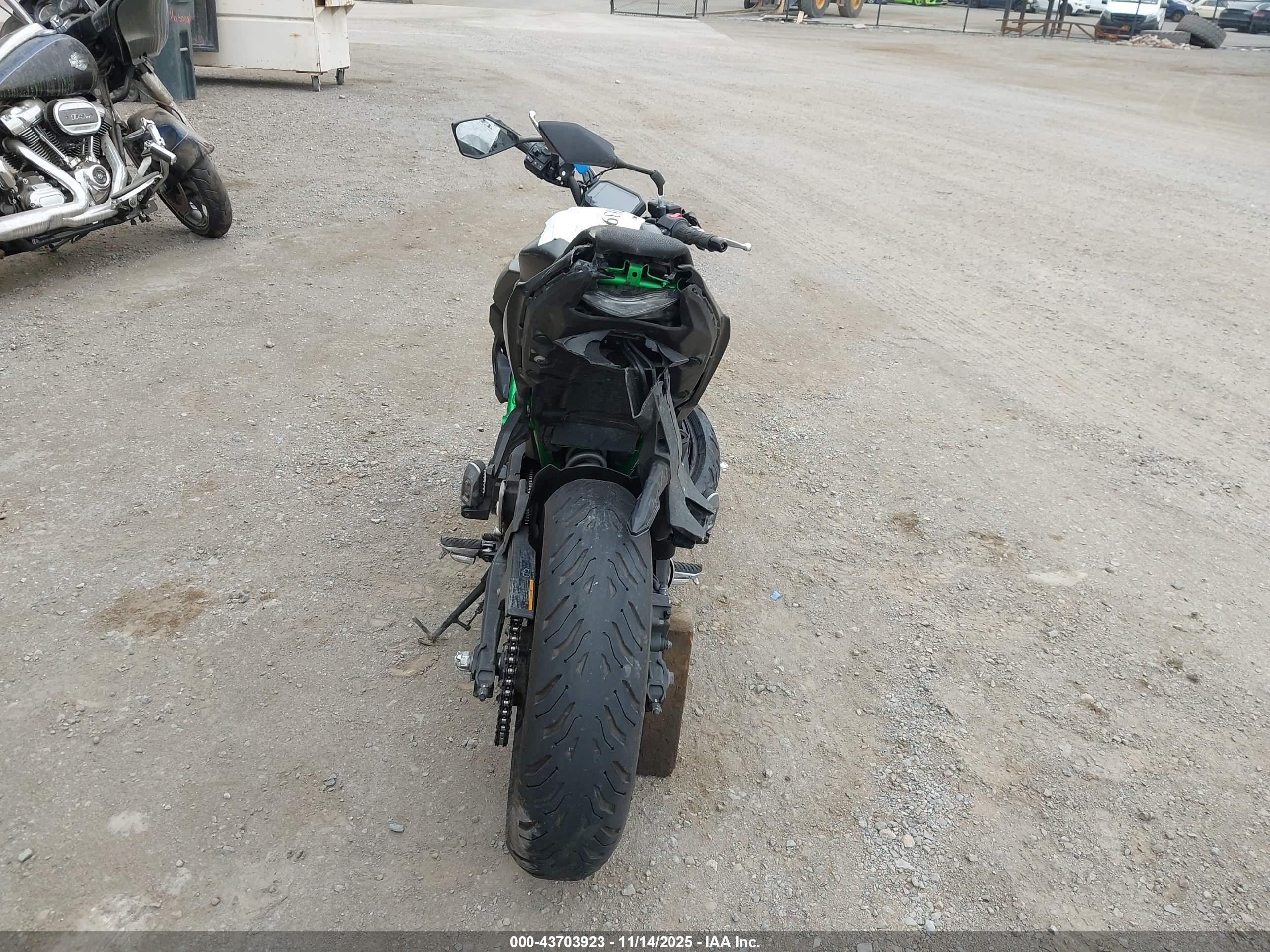 KAWASAKI ER650 image 6