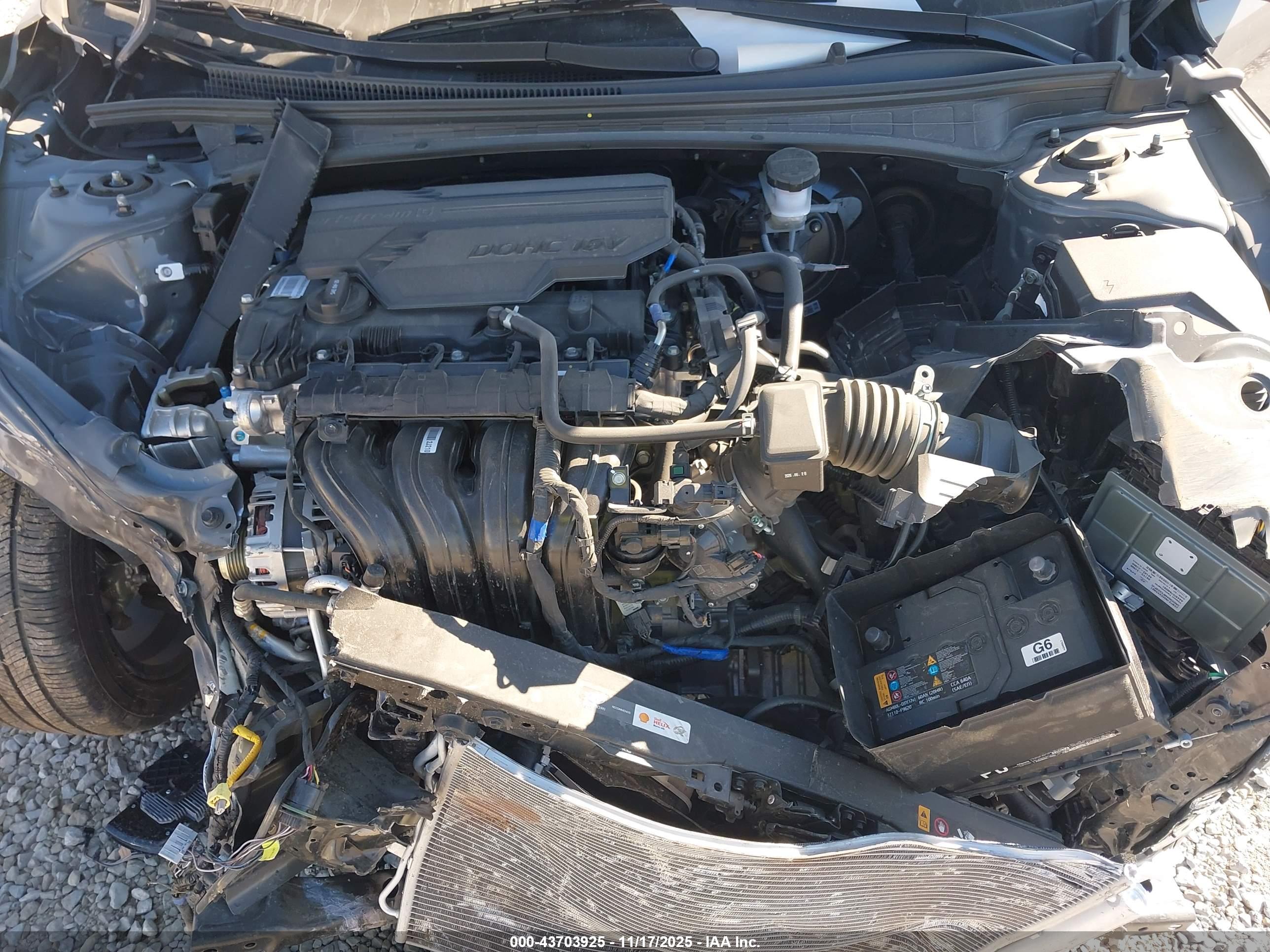 HYUNDAI ELANTRA image 10