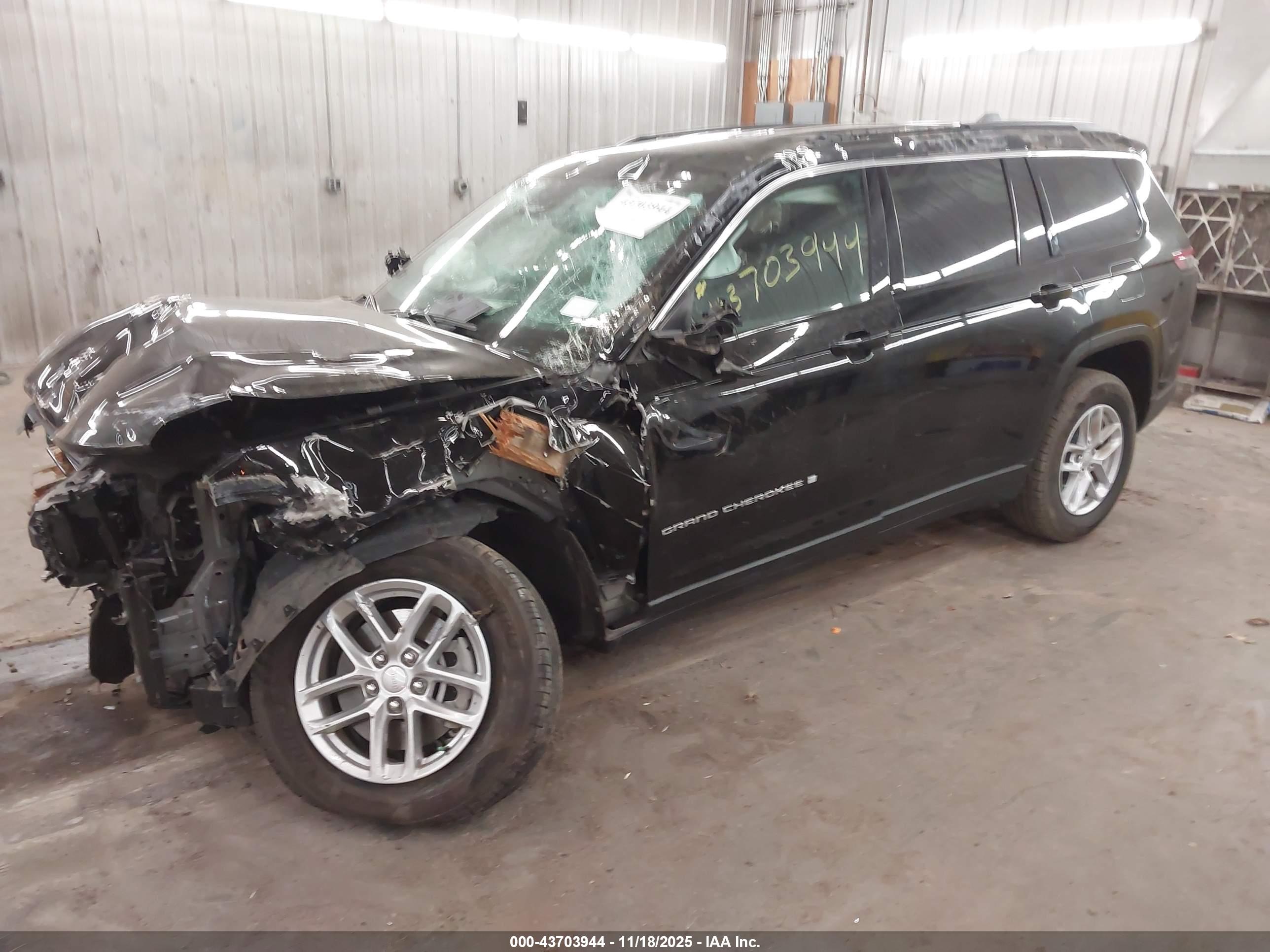 JEEP GRAND image 2