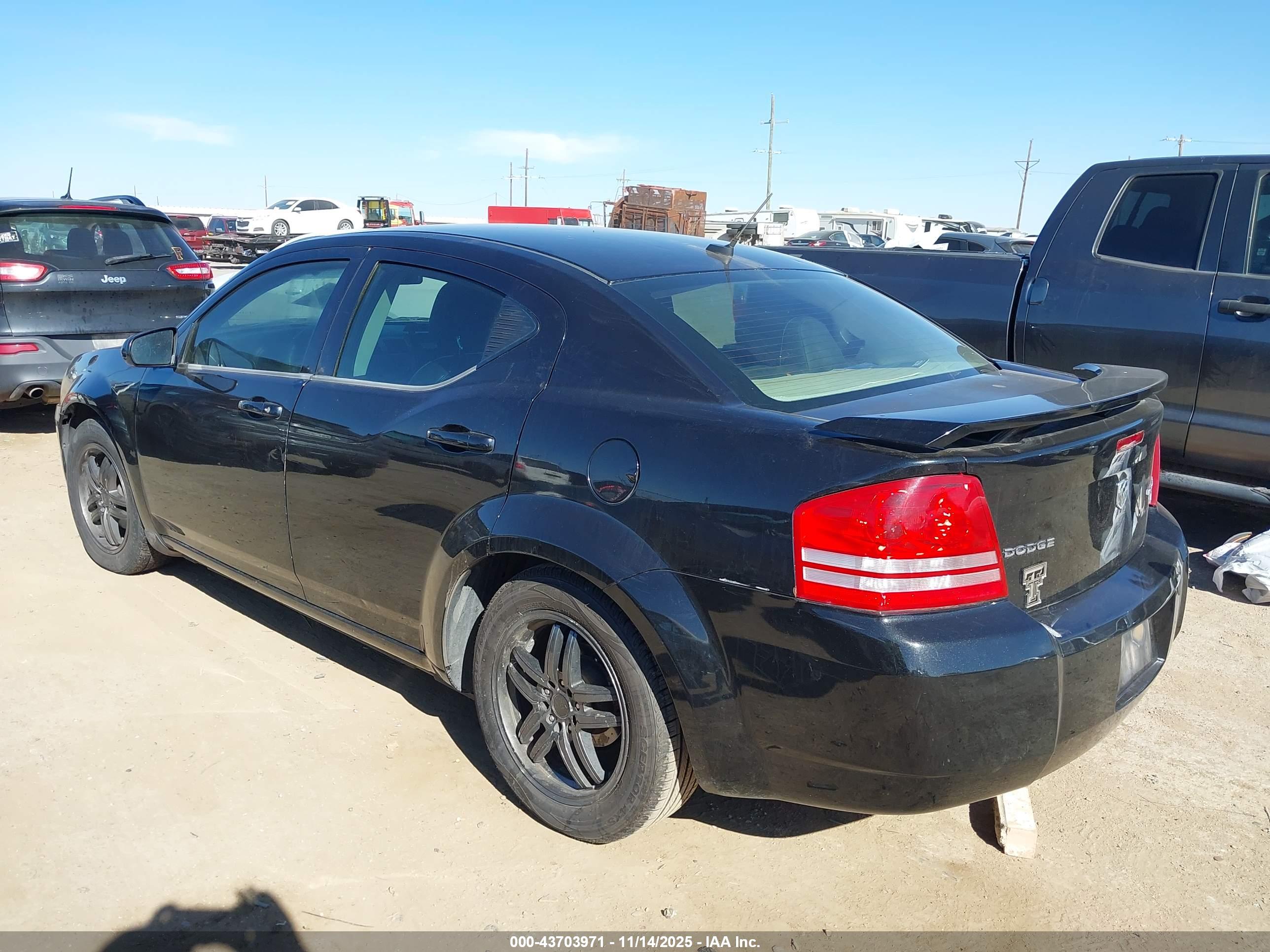 DODGE AVENGER image 3