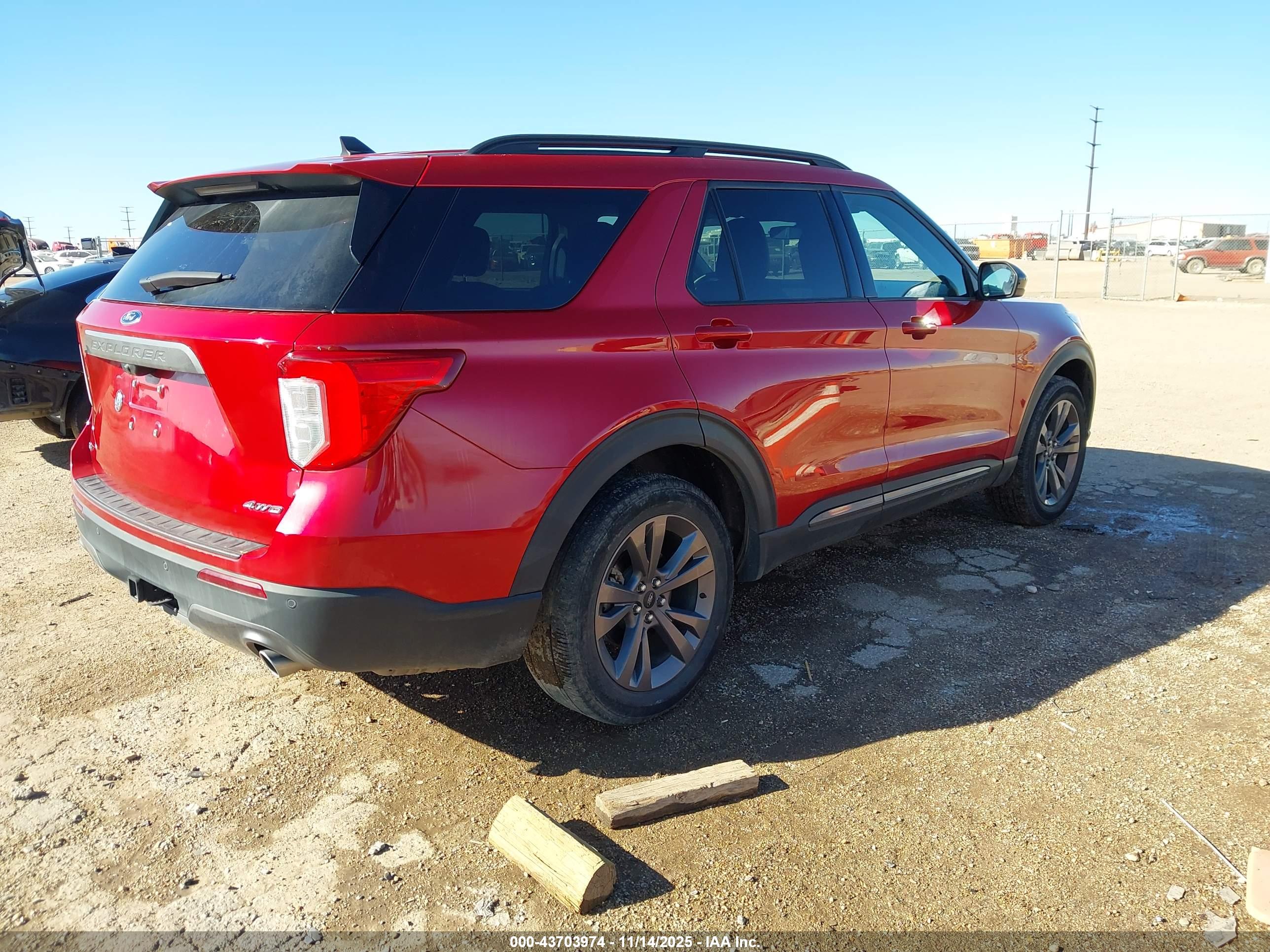 FORD EXPLORER image 4