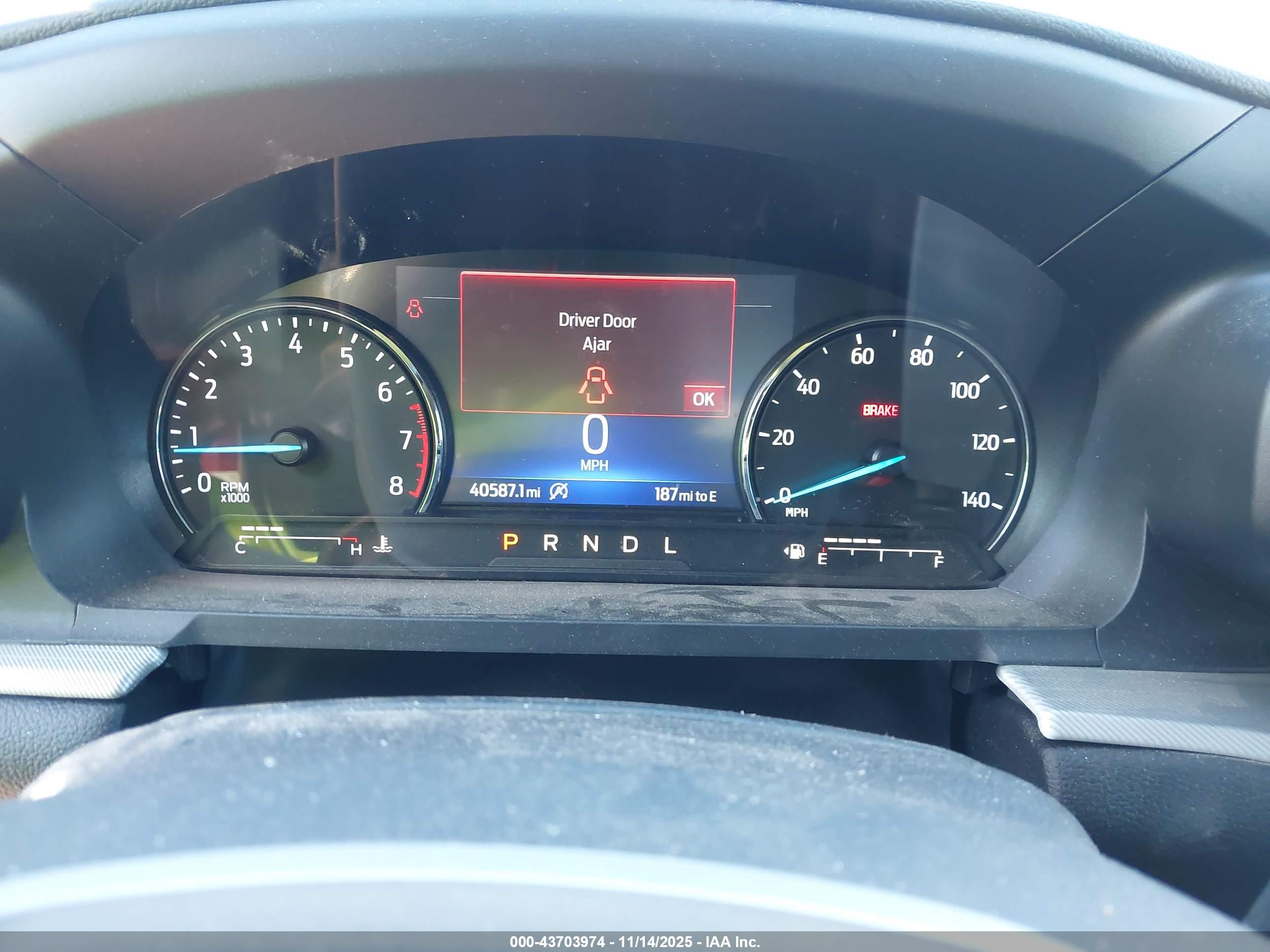 FORD EXPLORER image 7