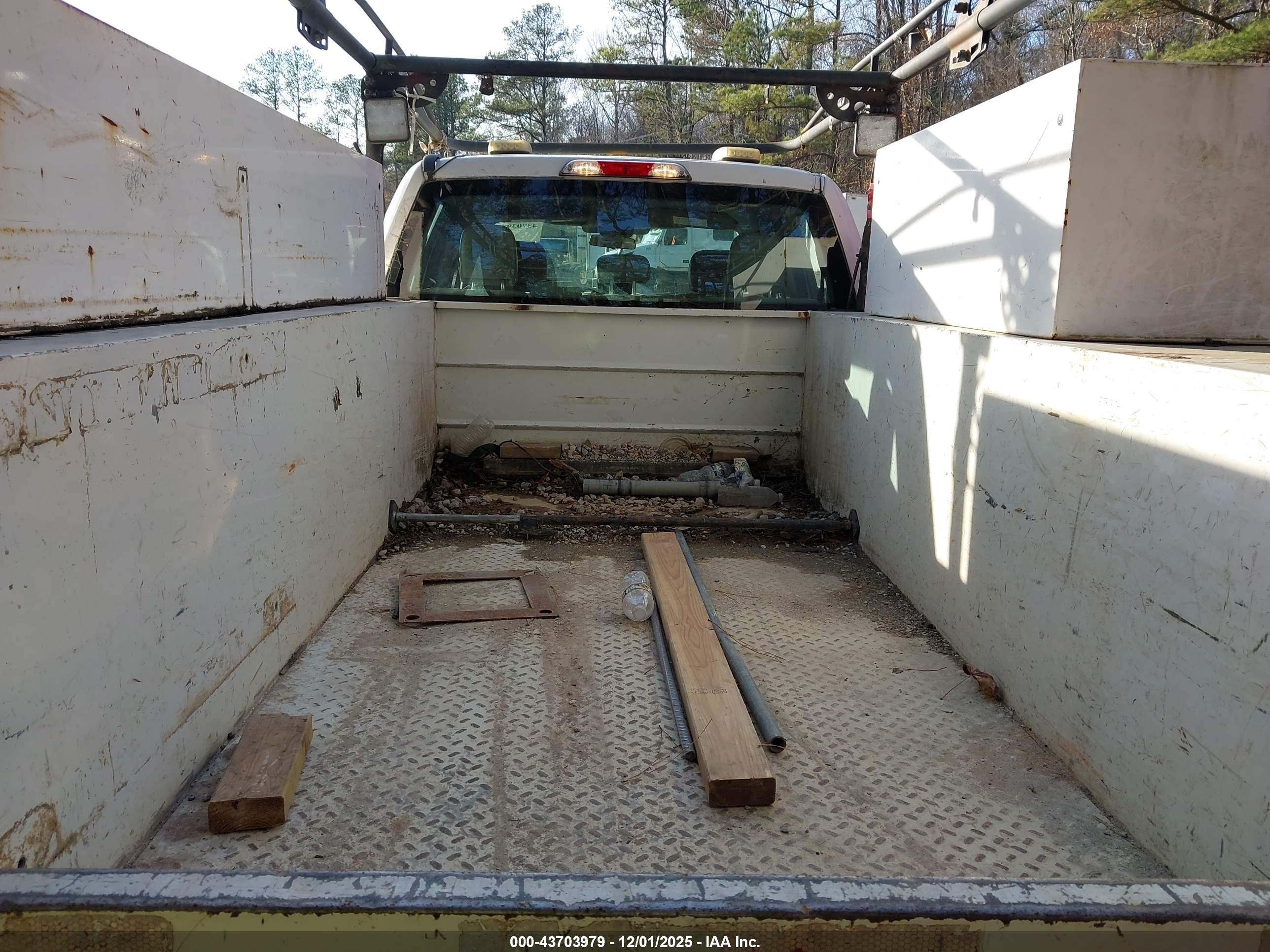 FORD F-350 image 7