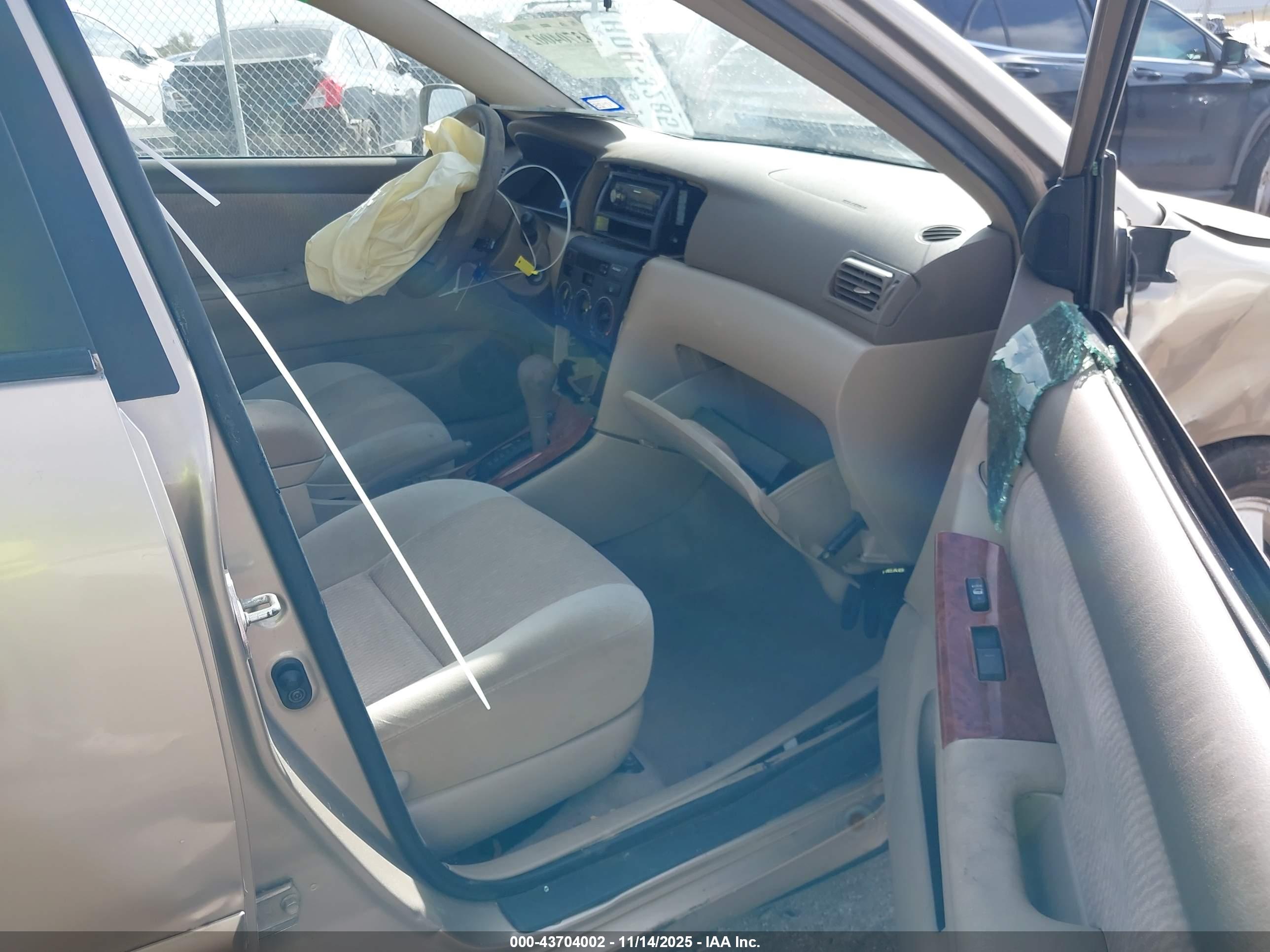 TOYOTA COROLLA image 5