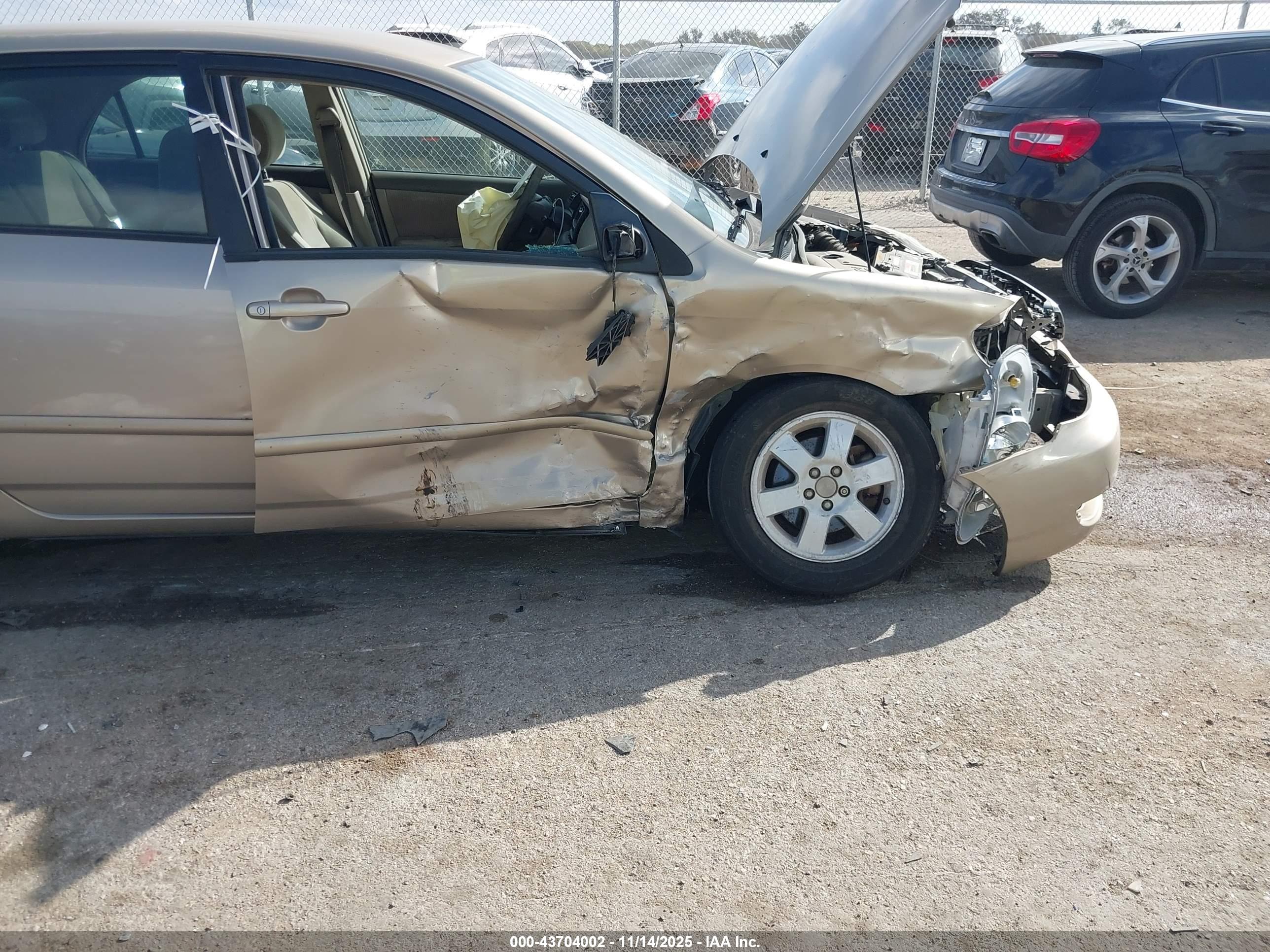 TOYOTA COROLLA image 6