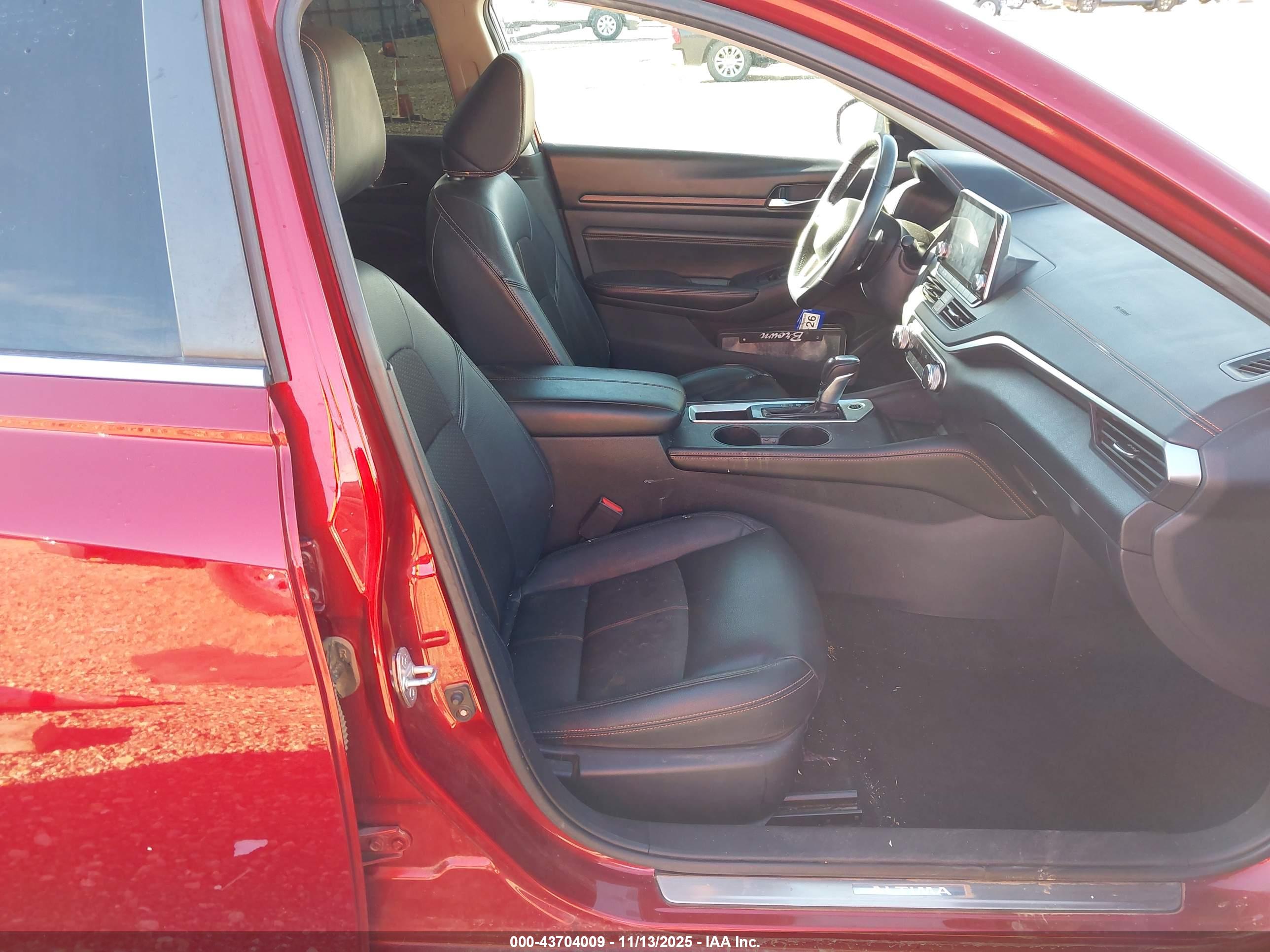 NISSAN ALTIMA image 5