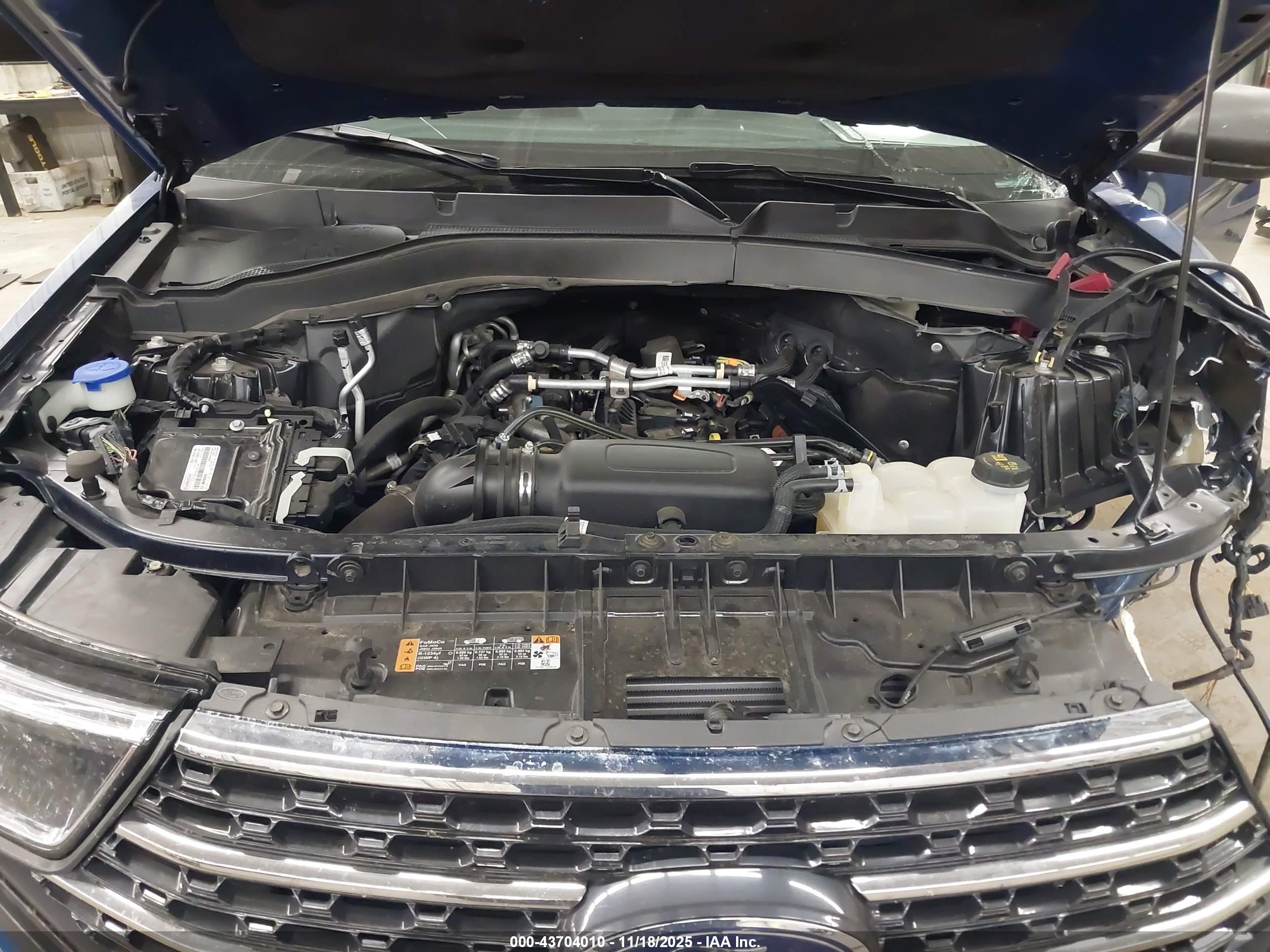 FORD EXPLORER image 10