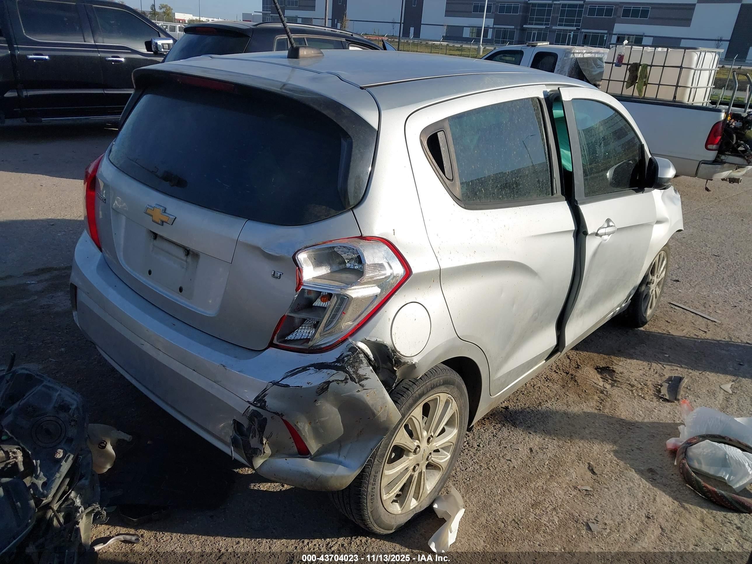 CHEVROLET SPARK image 4