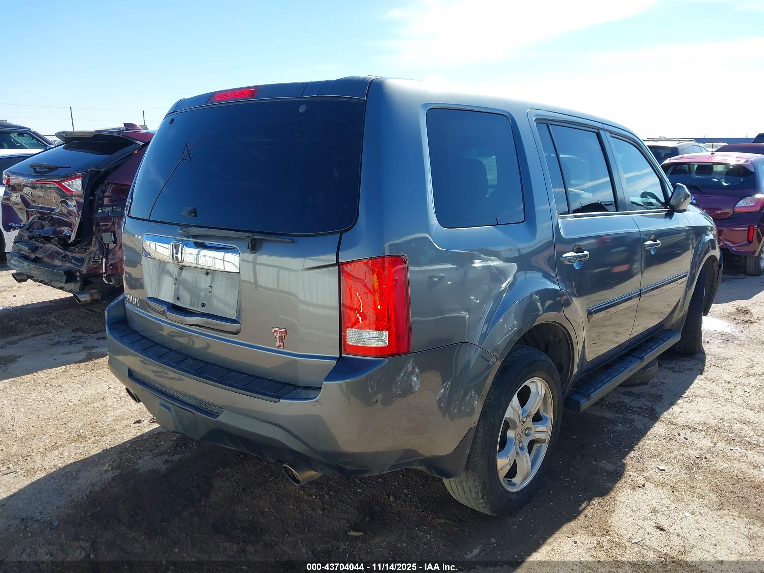 HONDA PILOT image 4