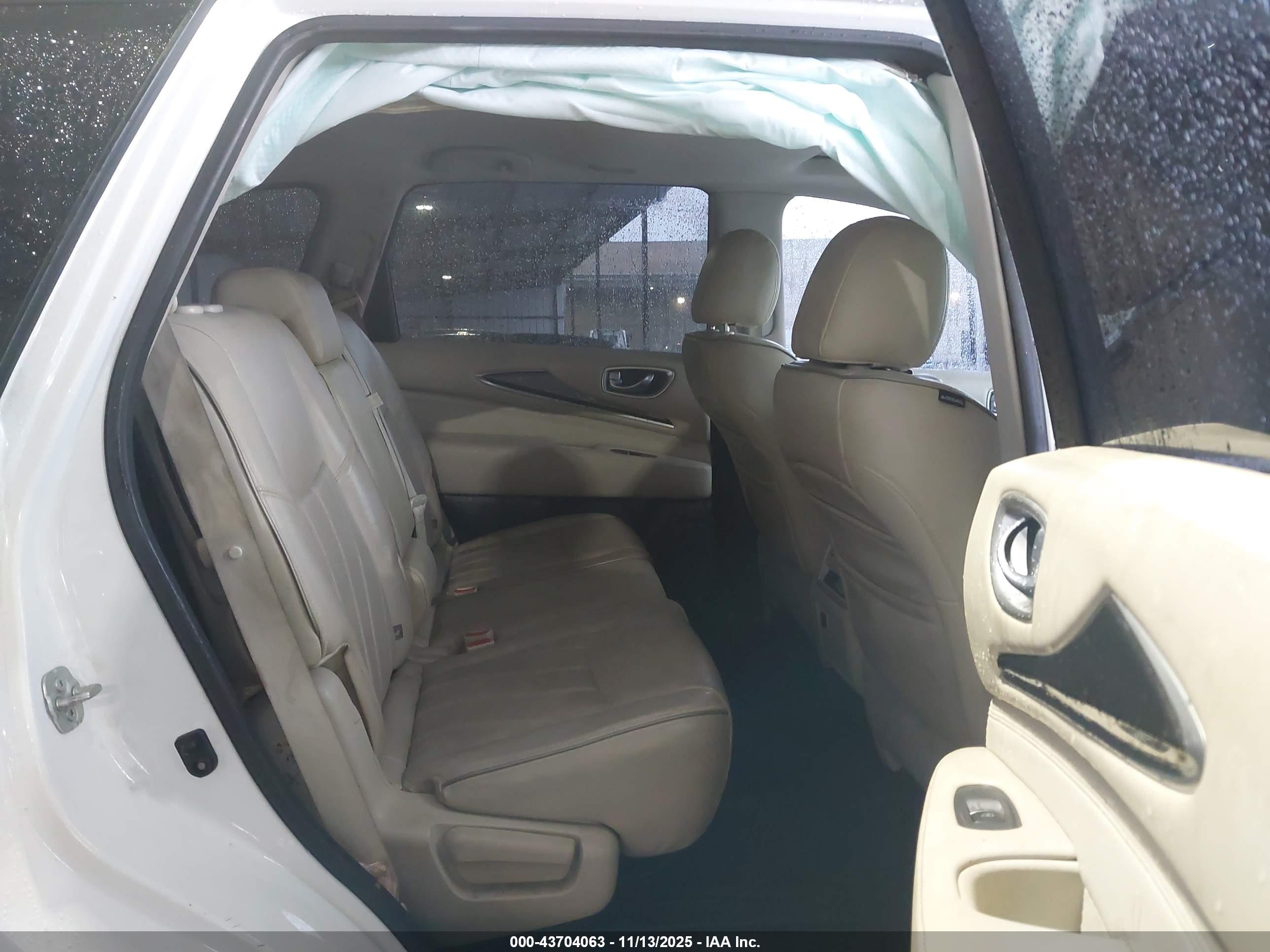 INFINITI QX60 image 8