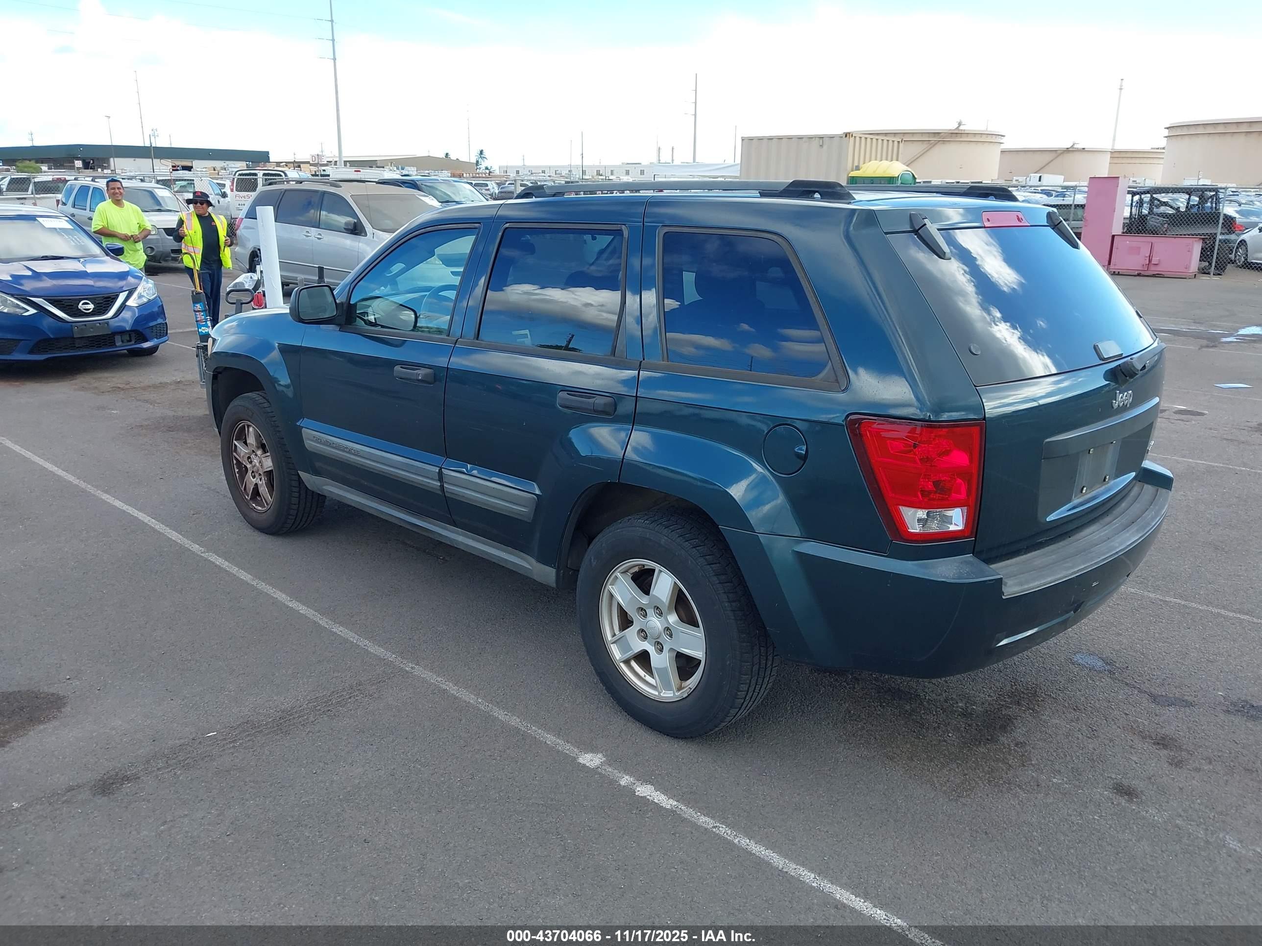 JEEP GRAND image 3
