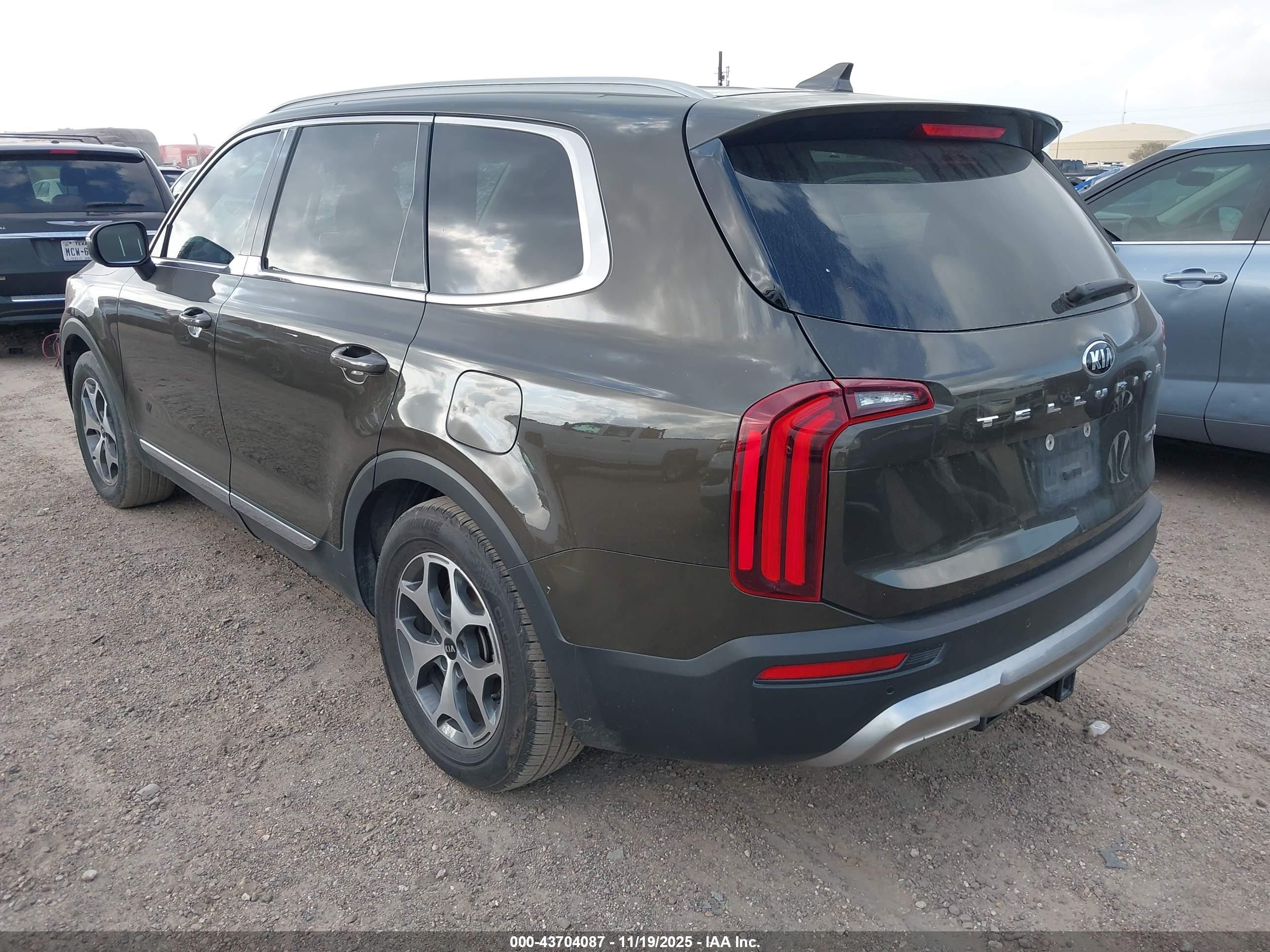 KIA TELLURIDE image 3