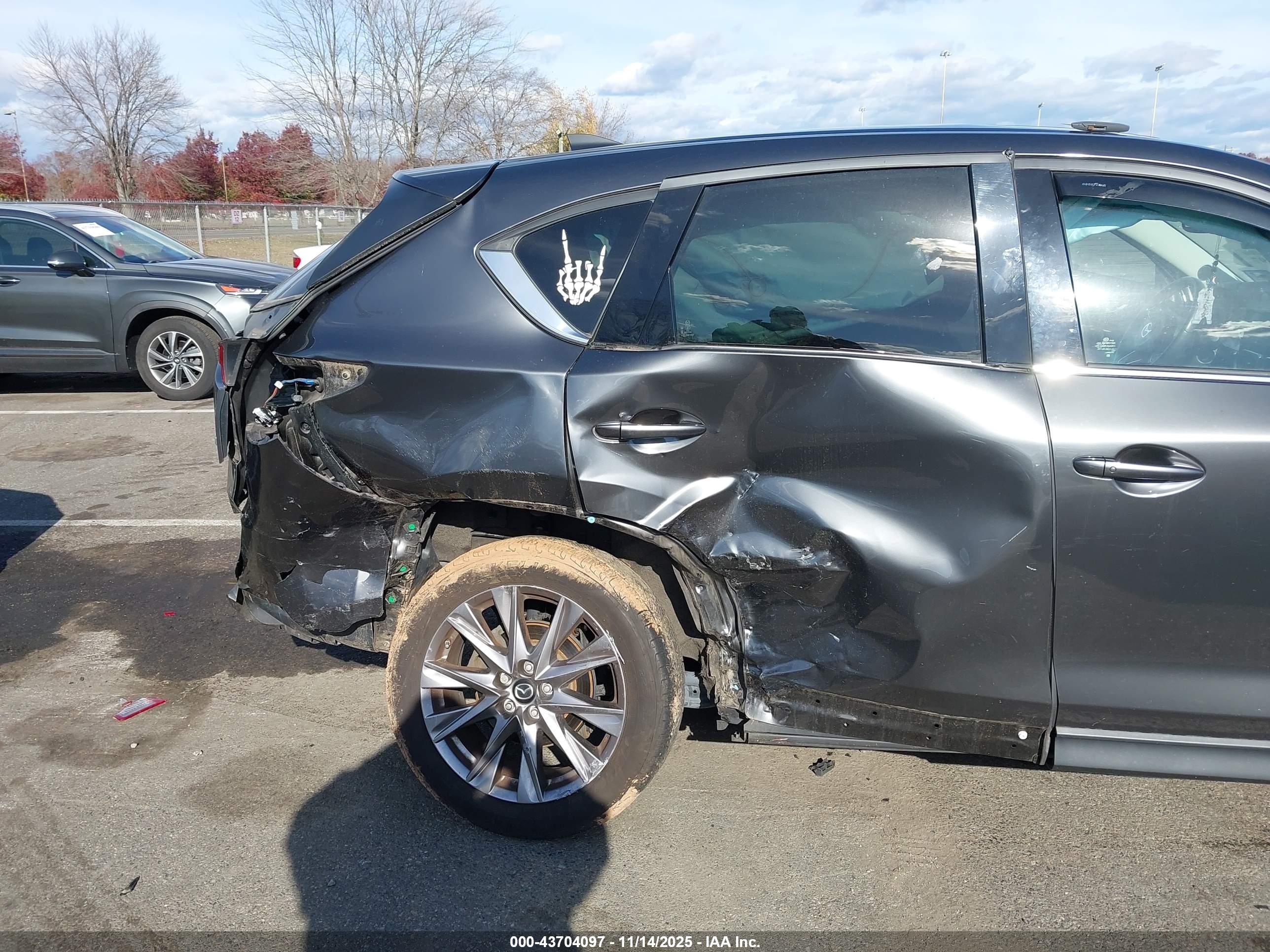 MAZDA CX-5 image 6