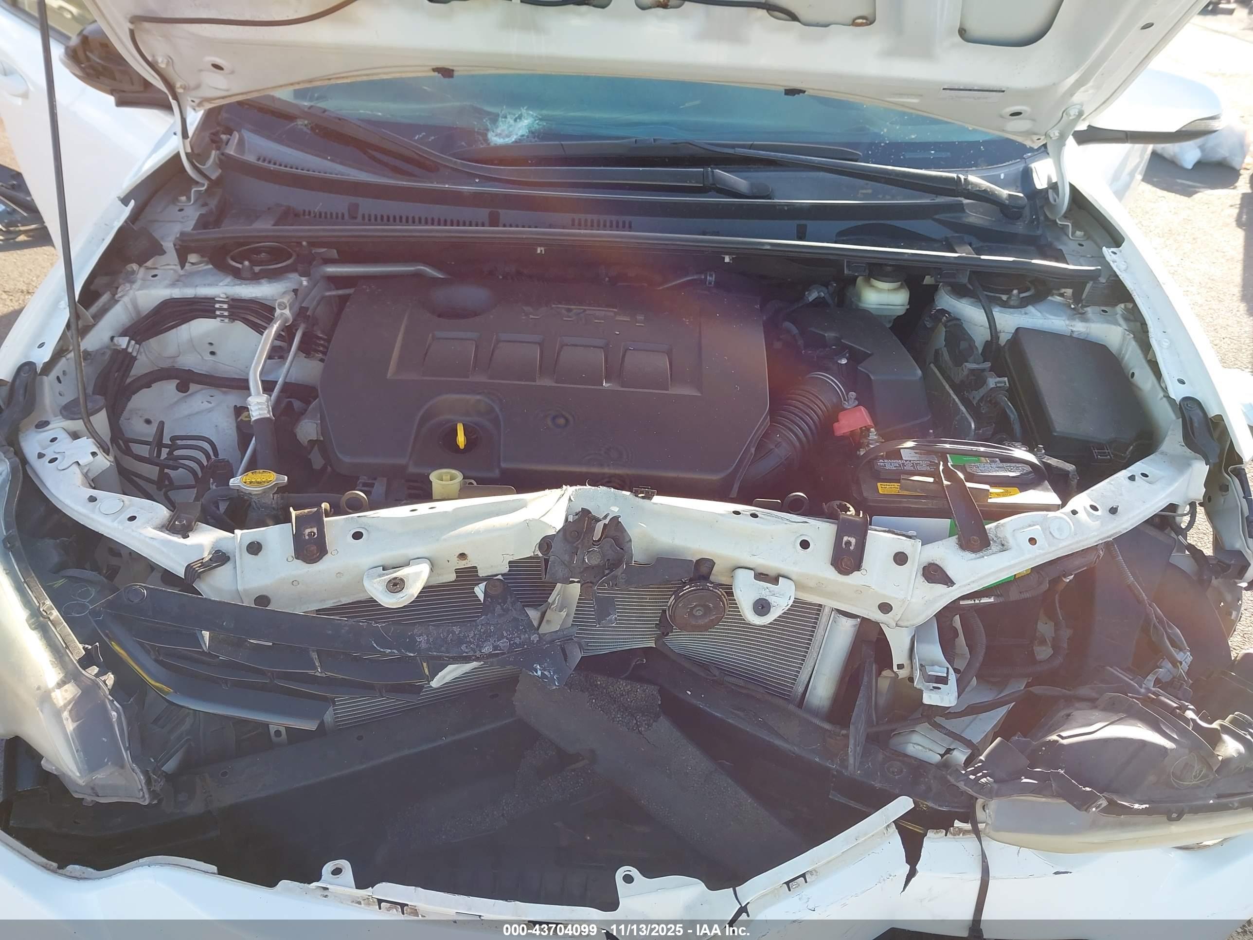 TOYOTA COROLLA image 10
