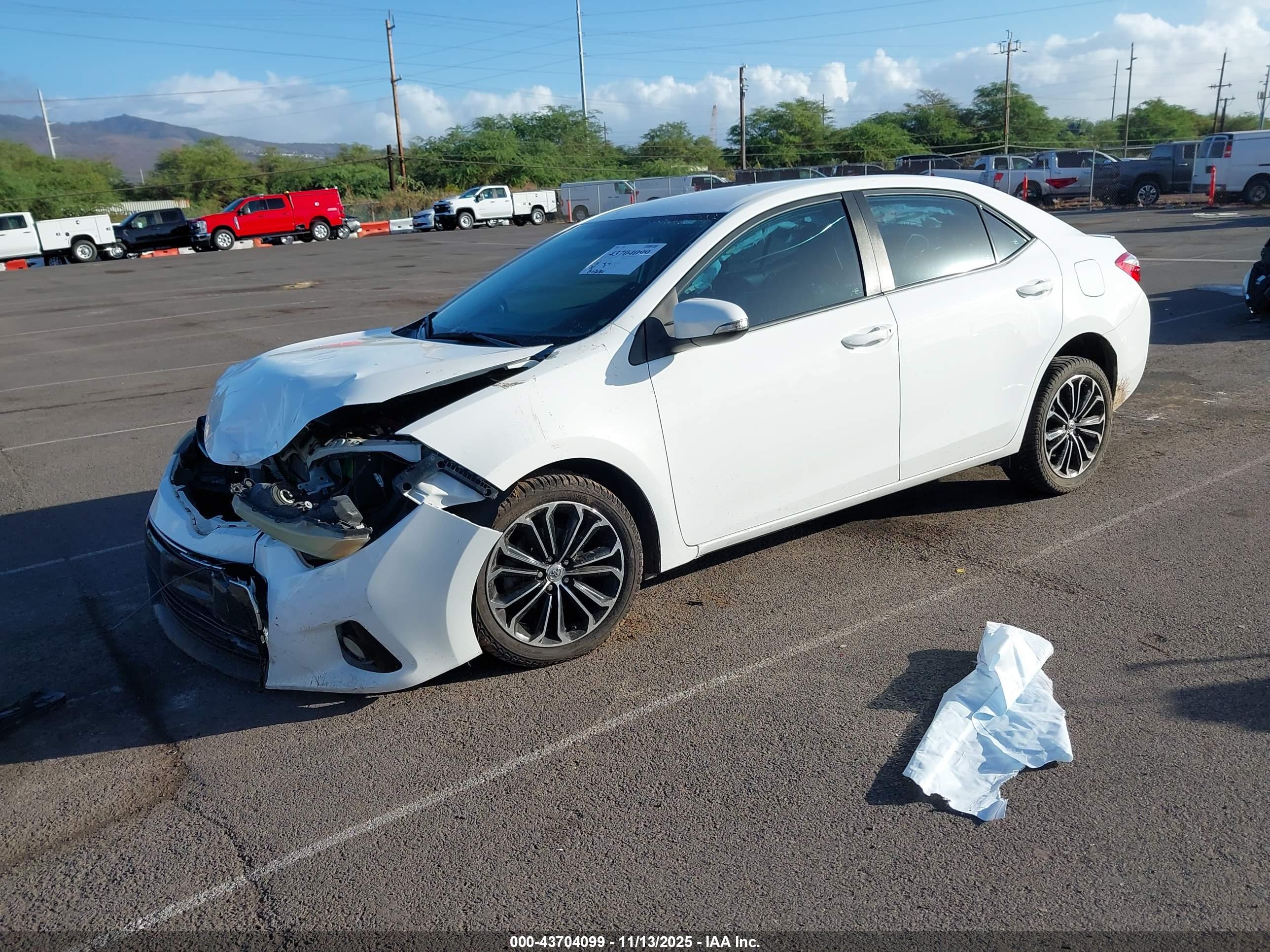 TOYOTA COROLLA image 2