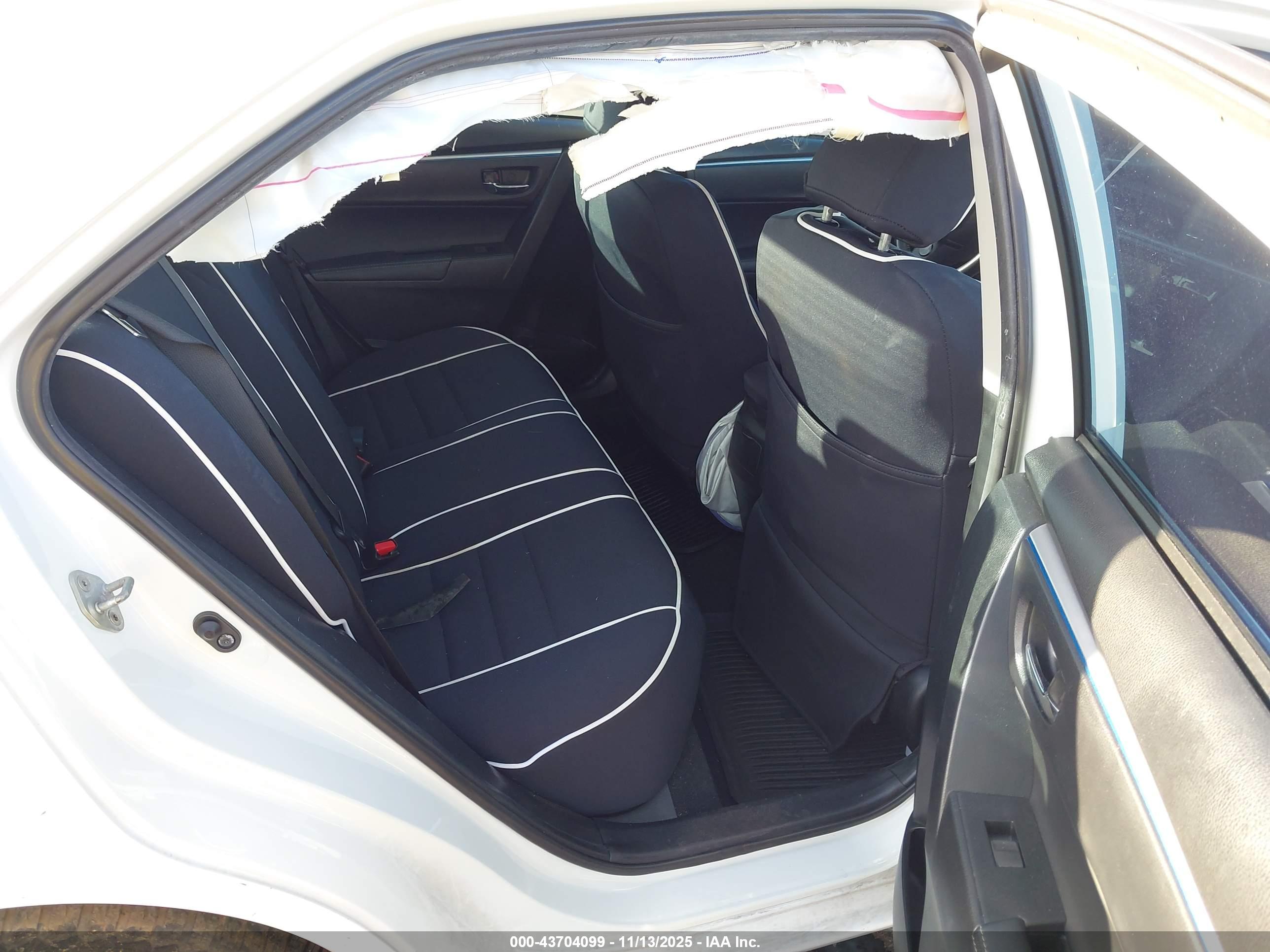 TOYOTA COROLLA image 8