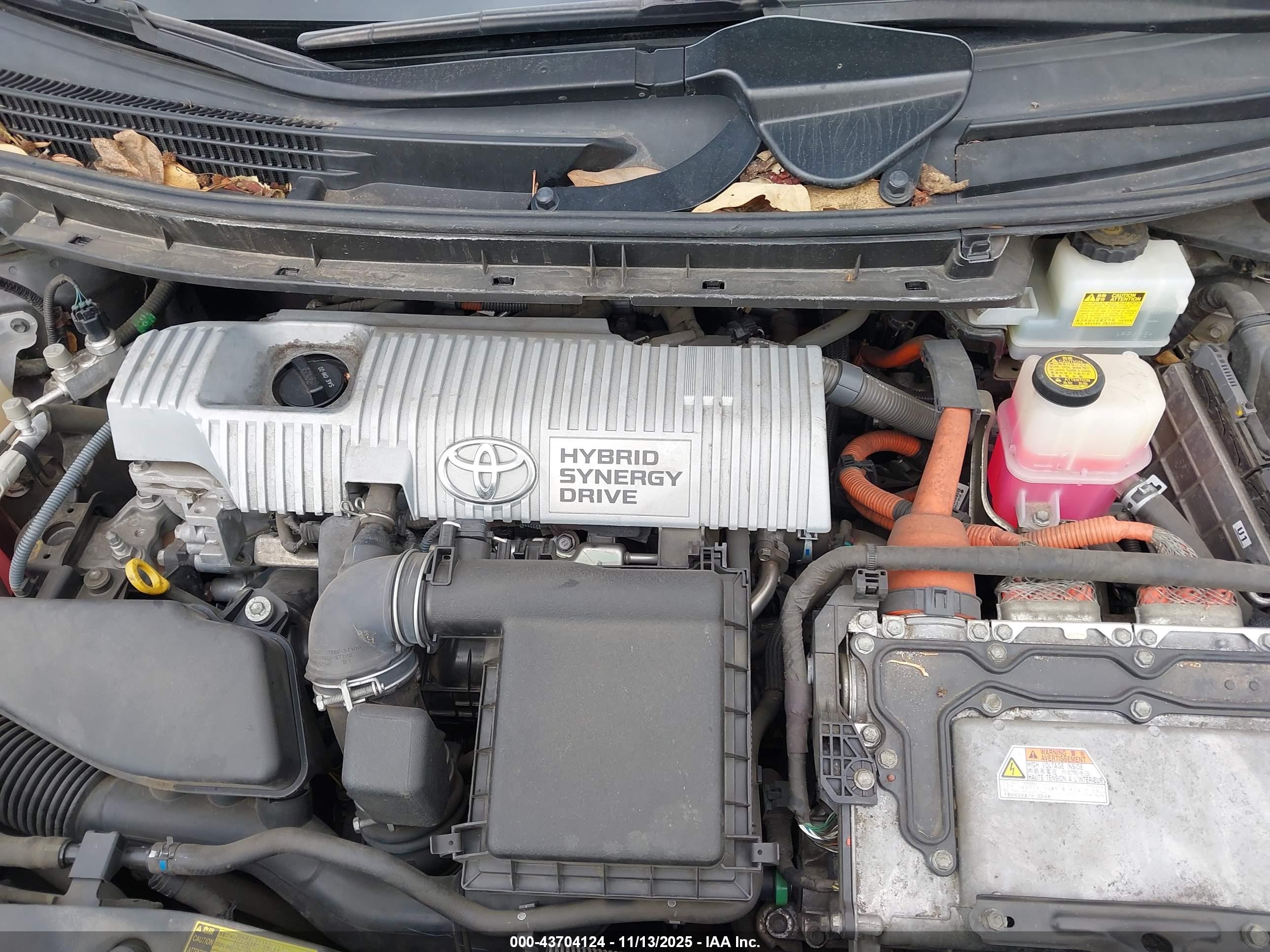 TOYOTA PRIUS image 10