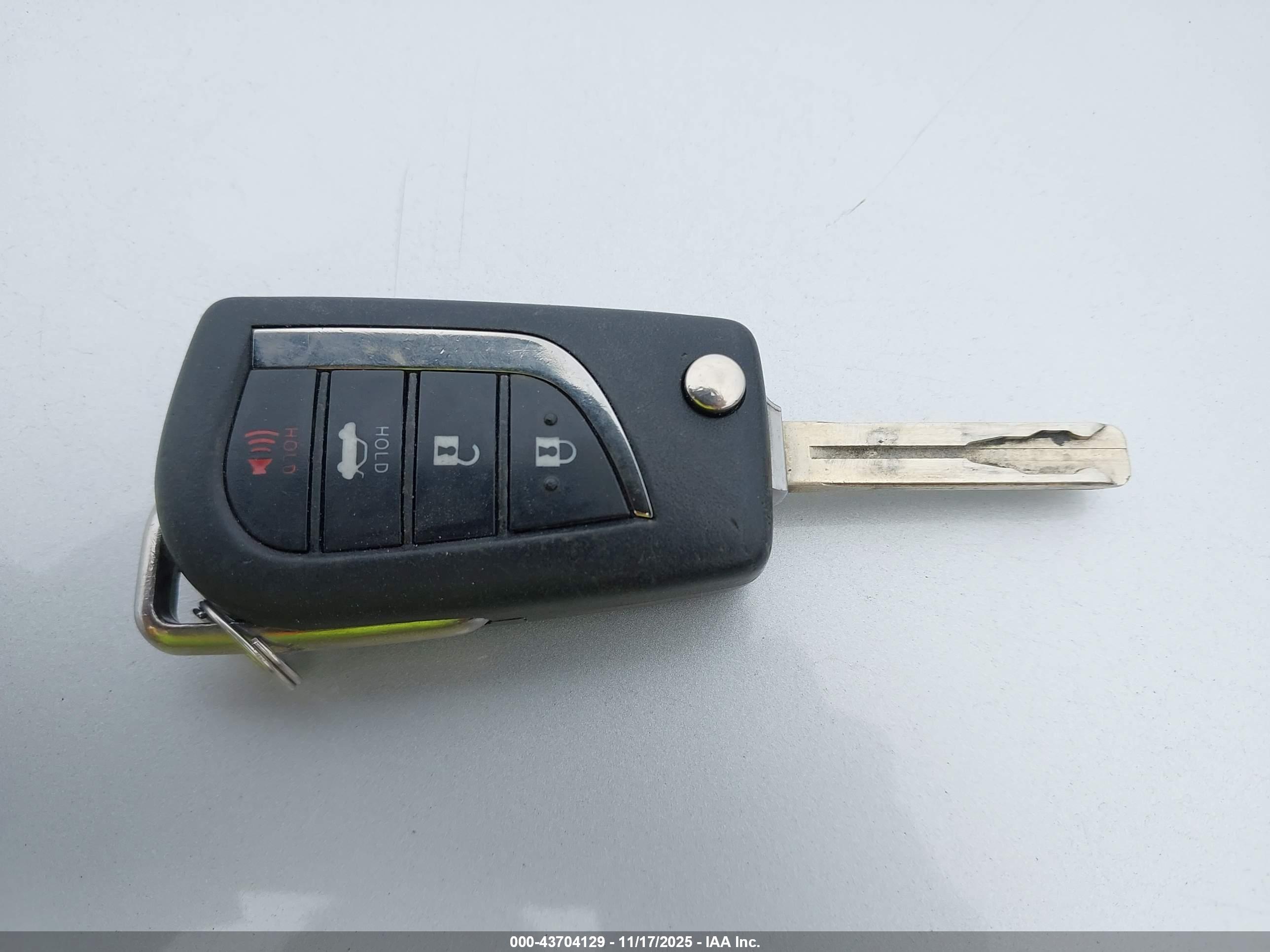 TOYOTA COROLLA image 11