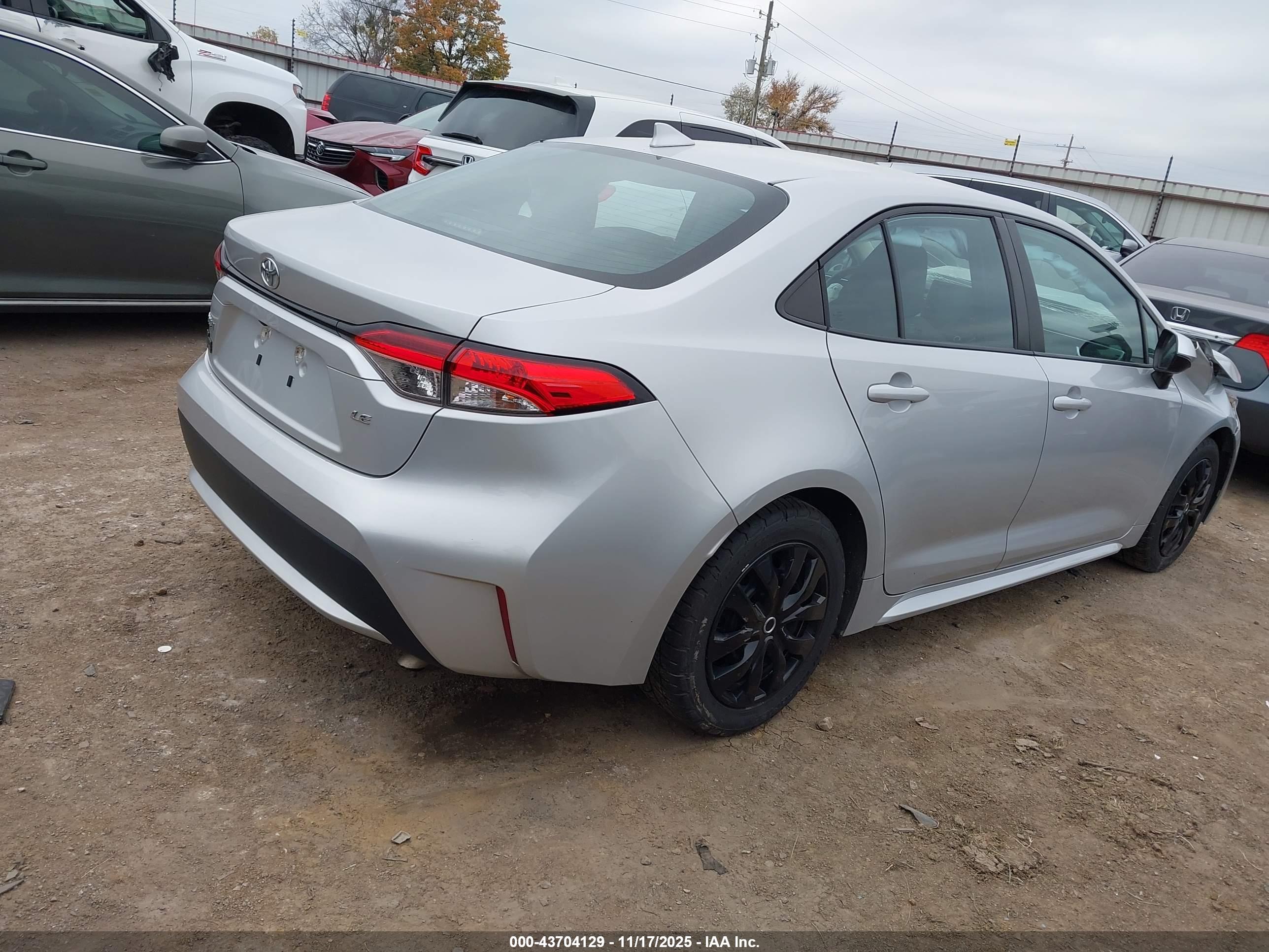 TOYOTA COROLLA image 4