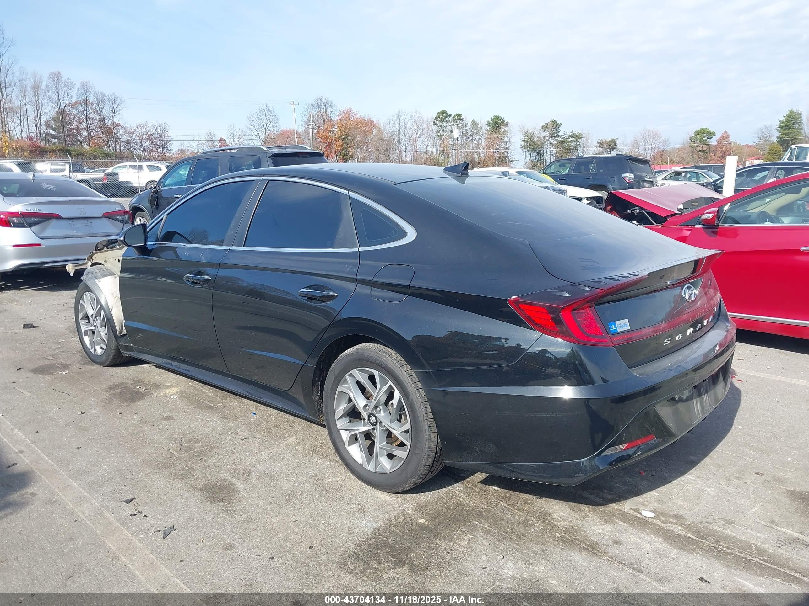 HYUNDAI SONATA image 3